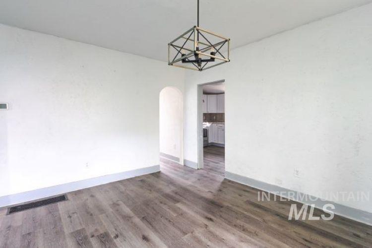 622 W Commercial St, Weiser, Idaho 83672, 2 Bedrooms, 1 Bathroom, Residential For Sale, Price $204,000,MLS 98977279