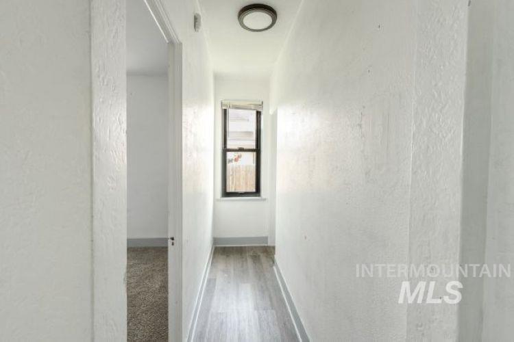 622 W Commercial St, Weiser, Idaho 83672, 2 Bedrooms, 1 Bathroom, Residential For Sale, Price $204,000,MLS 98977279