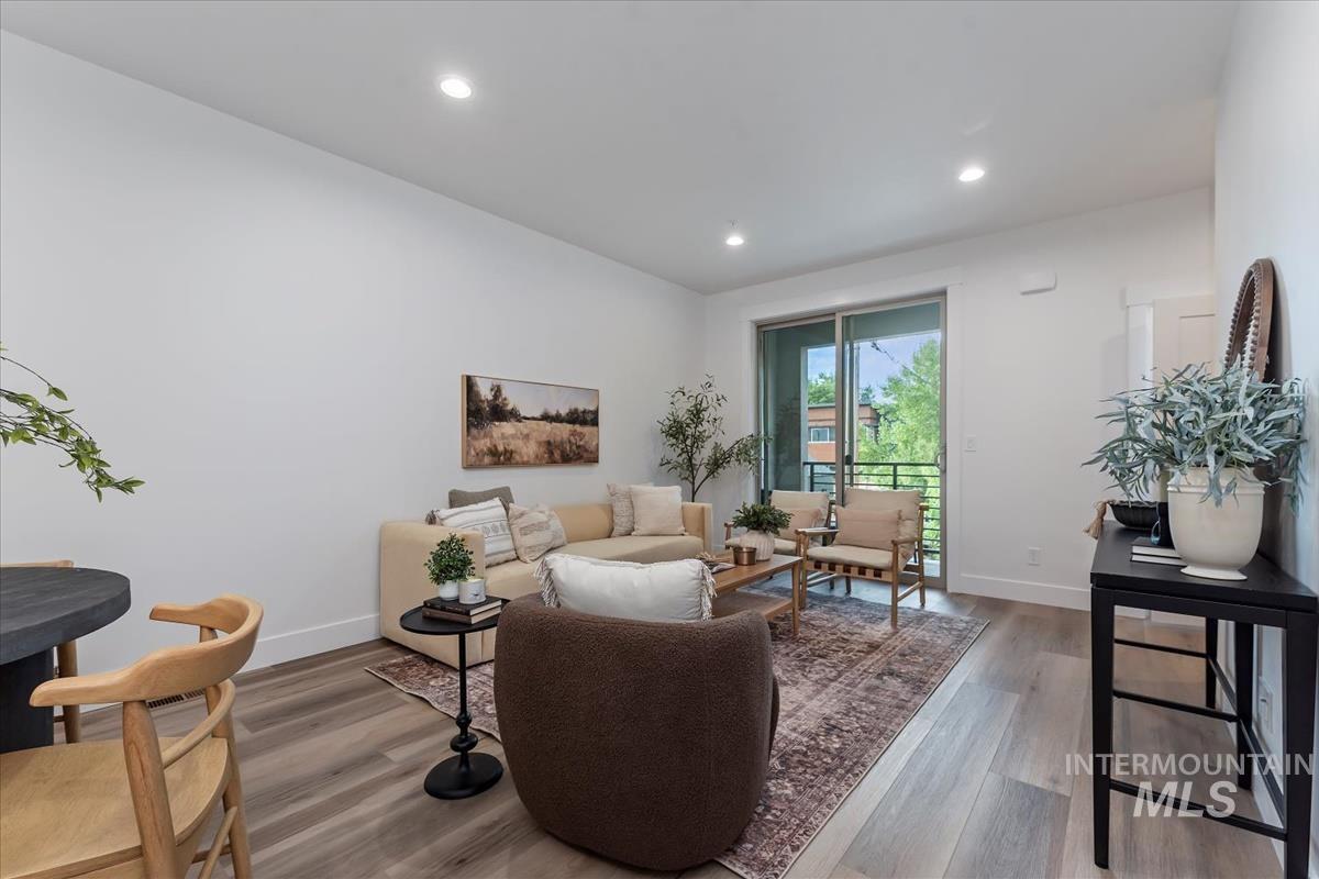 1659 W Burlison Ln., Boise, Idaho 83705, 3 Bedrooms, 3.5 Bathrooms, Residential For Sale, Price $464,880,MLS 98977280