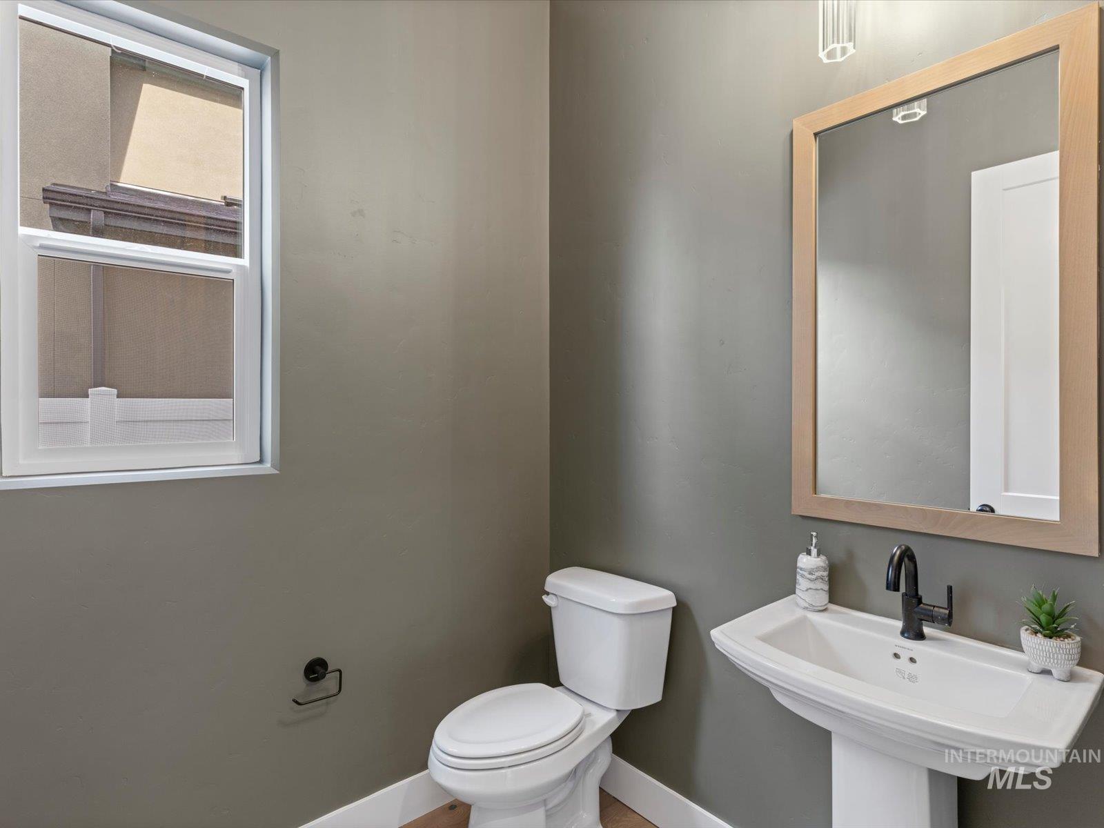 13898 N Malheur Pl, Boise, Idaho 83714, 3 Bedrooms, 2.5 Bathrooms, Residential For Sale, Price $893,875, 98977282