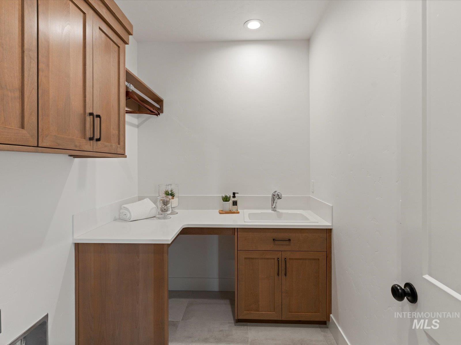 13898 N Malheur Pl, Boise, Idaho 83714, 3 Bedrooms, 2.5 Bathrooms, Residential For Sale, Price $893,875, 98977282