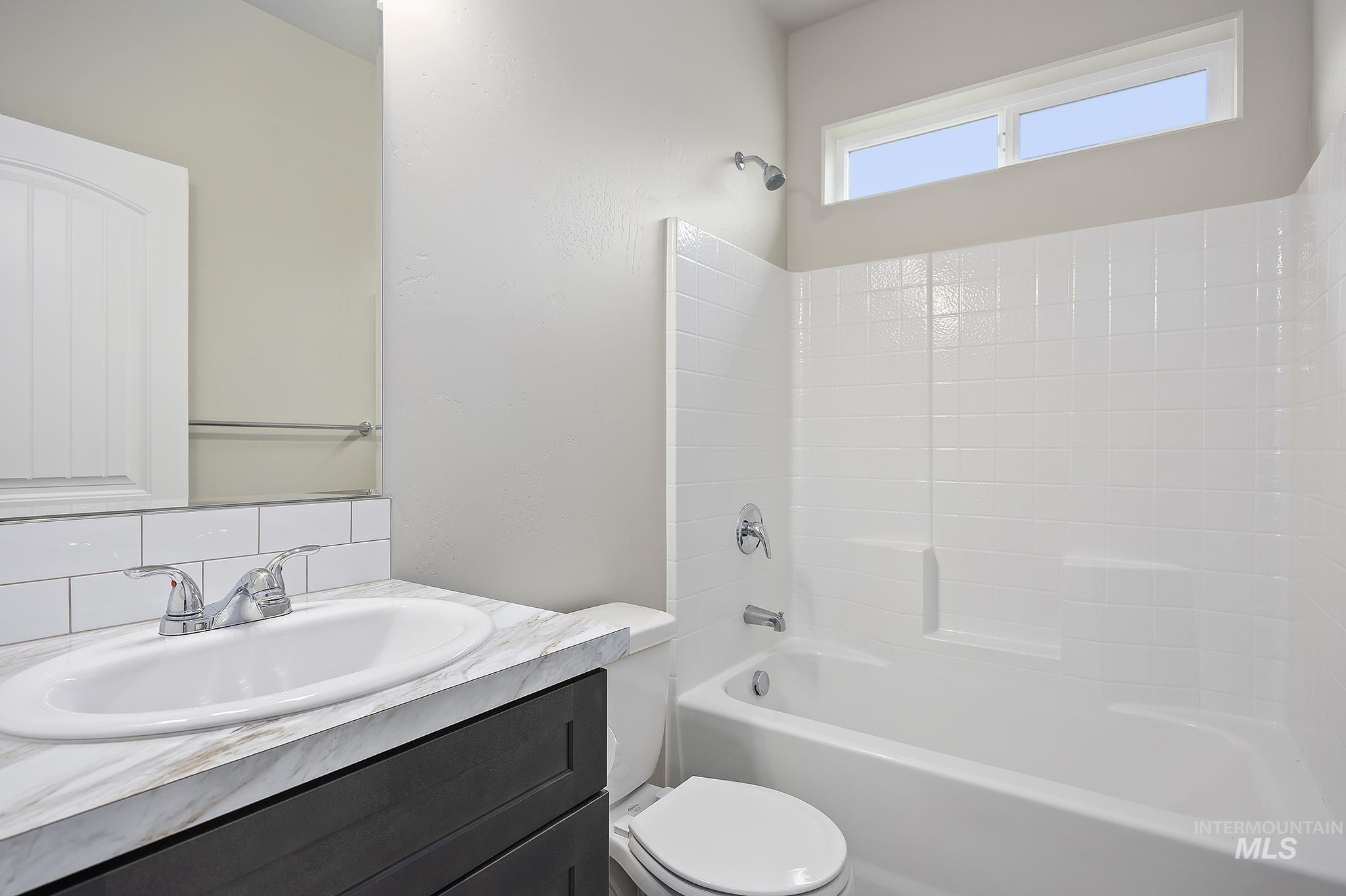 1407 Blue Grouse Way, Twin Falls, Idaho 83301, 3 Bedrooms, 2 Bathrooms, Residential For Sale, Price $355,000, 98977285