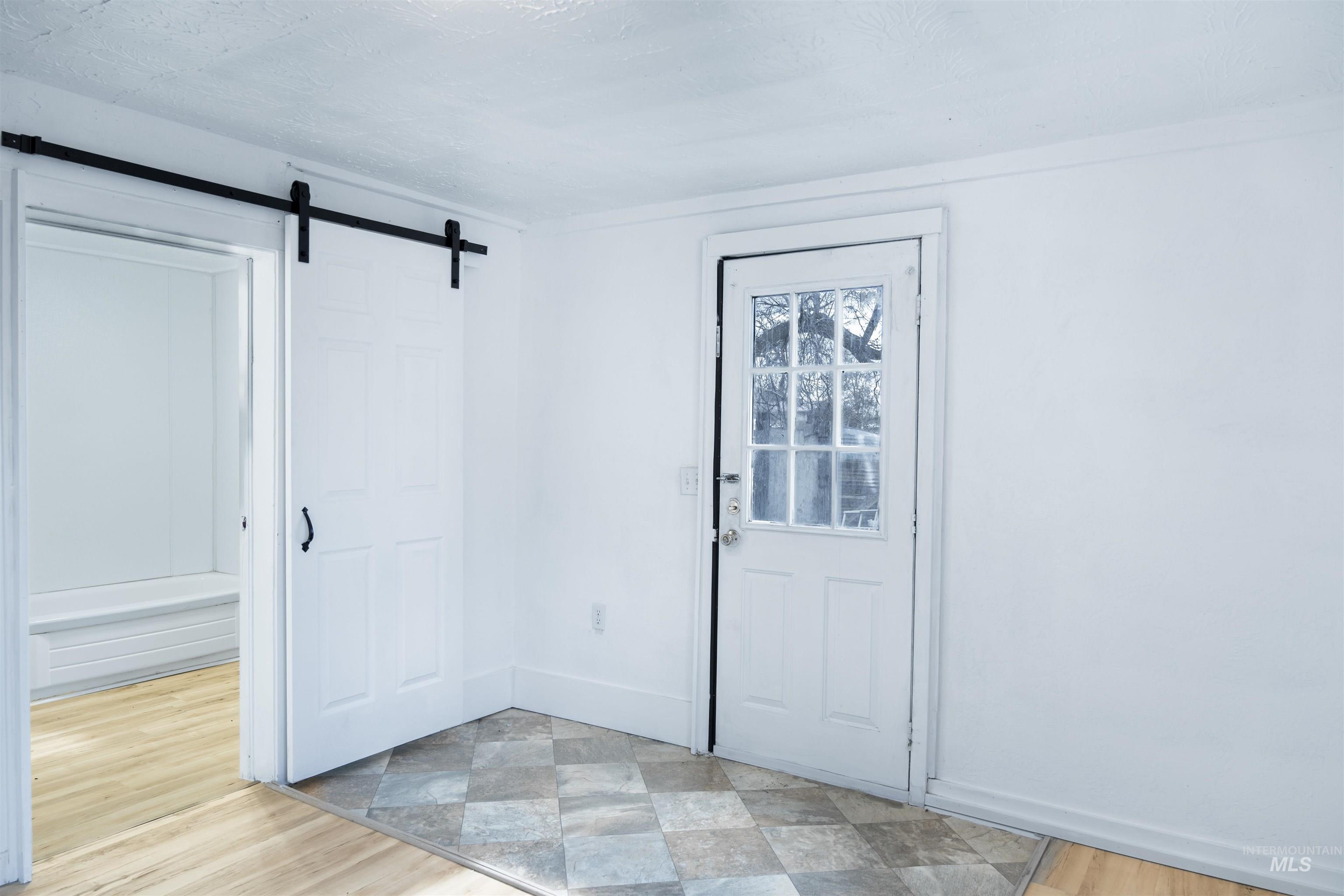 385/383 Bass St., Ontario, Oregon 97914-0000, 2 Bedrooms, 2 Bathrooms, Residential Income For Sale, Price $334,999, 98977286