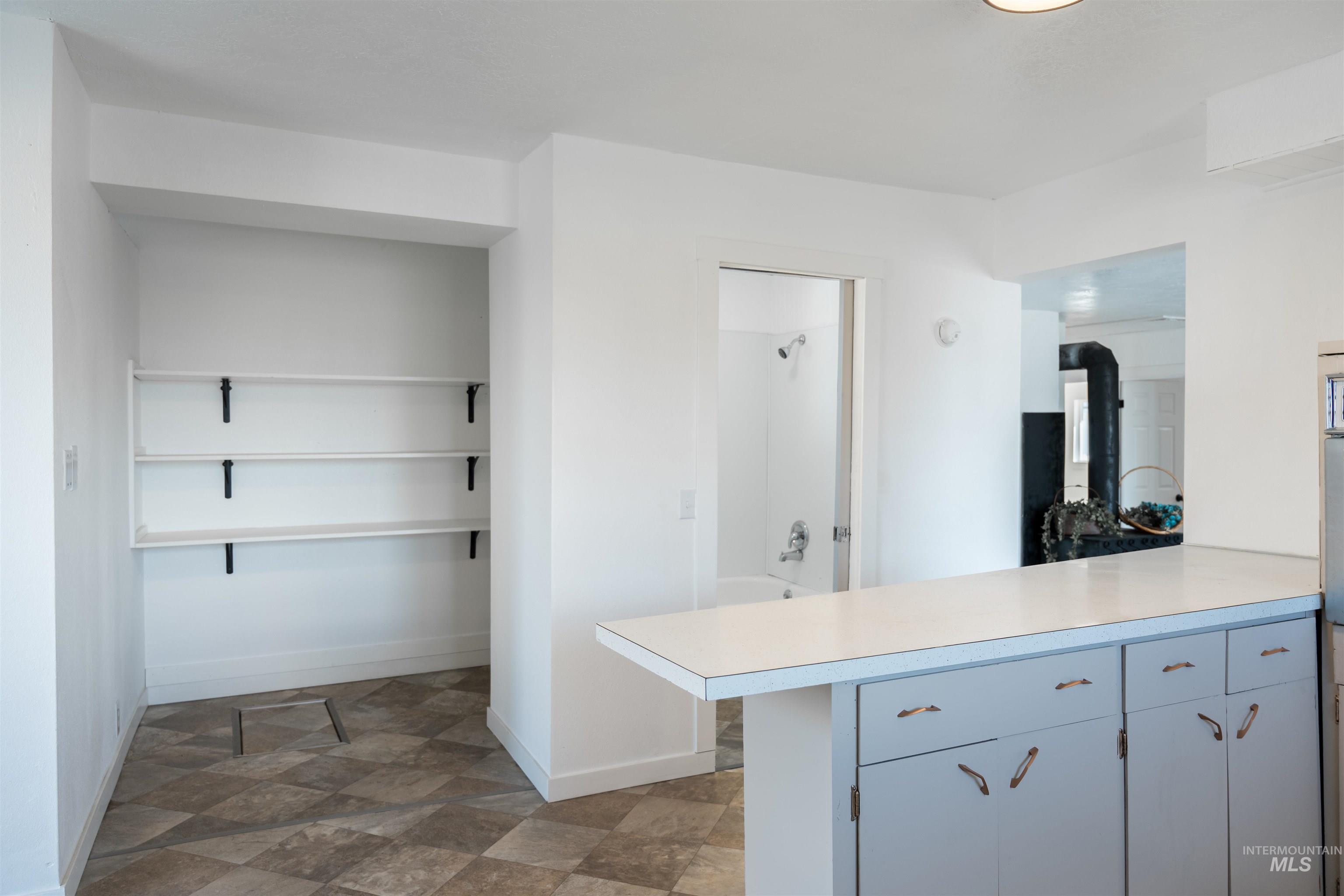 385/383 Bass St., Ontario, Oregon 97914-0000, 2 Bedrooms, 2 Bathrooms, Residential Income For Sale, Price $334,999, 98977286