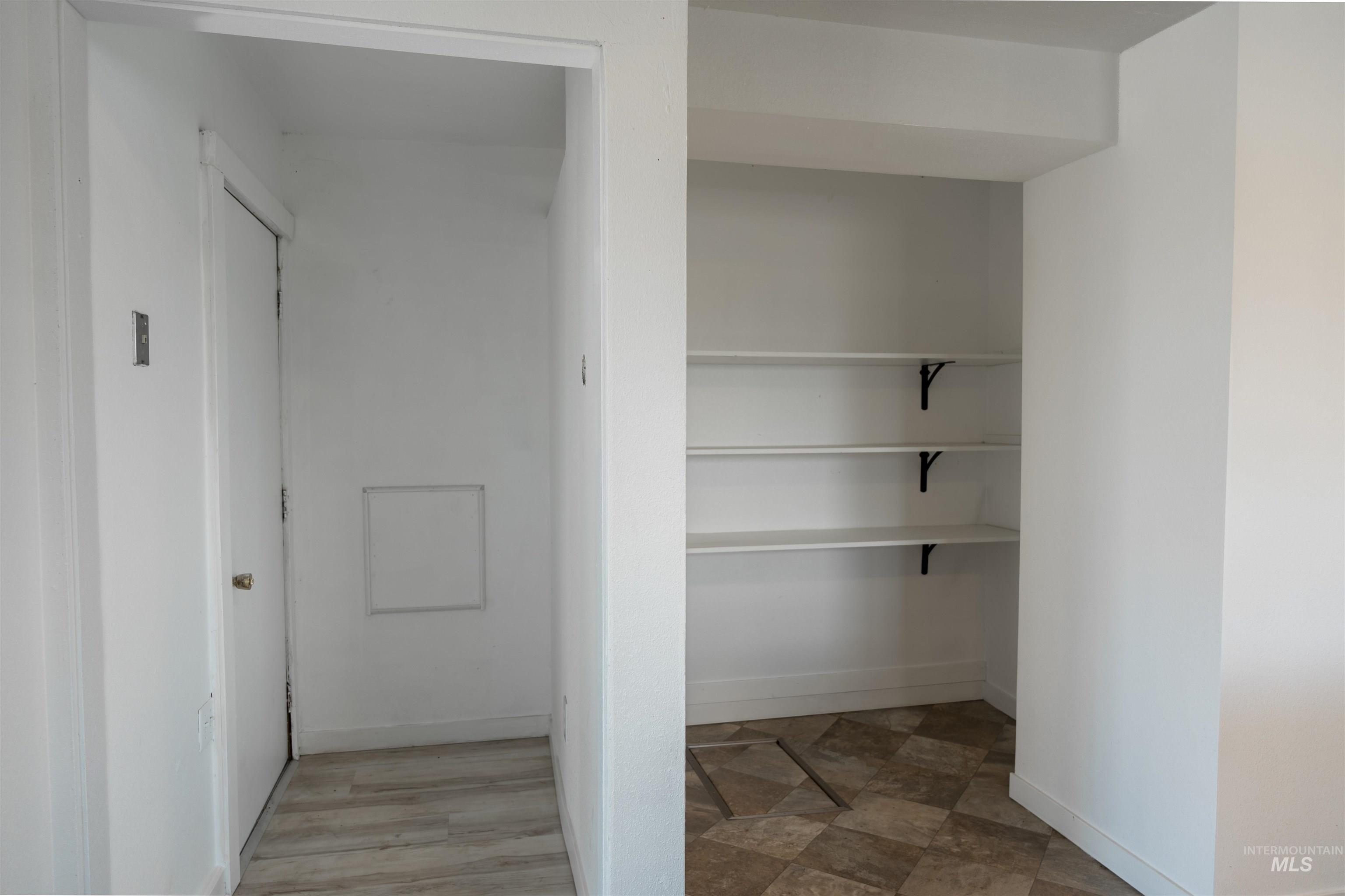 385/383 Bass St., Ontario, Oregon 97914-0000, 2 Bedrooms, 2 Bathrooms, Residential Income For Sale, Price $334,999, 98977286