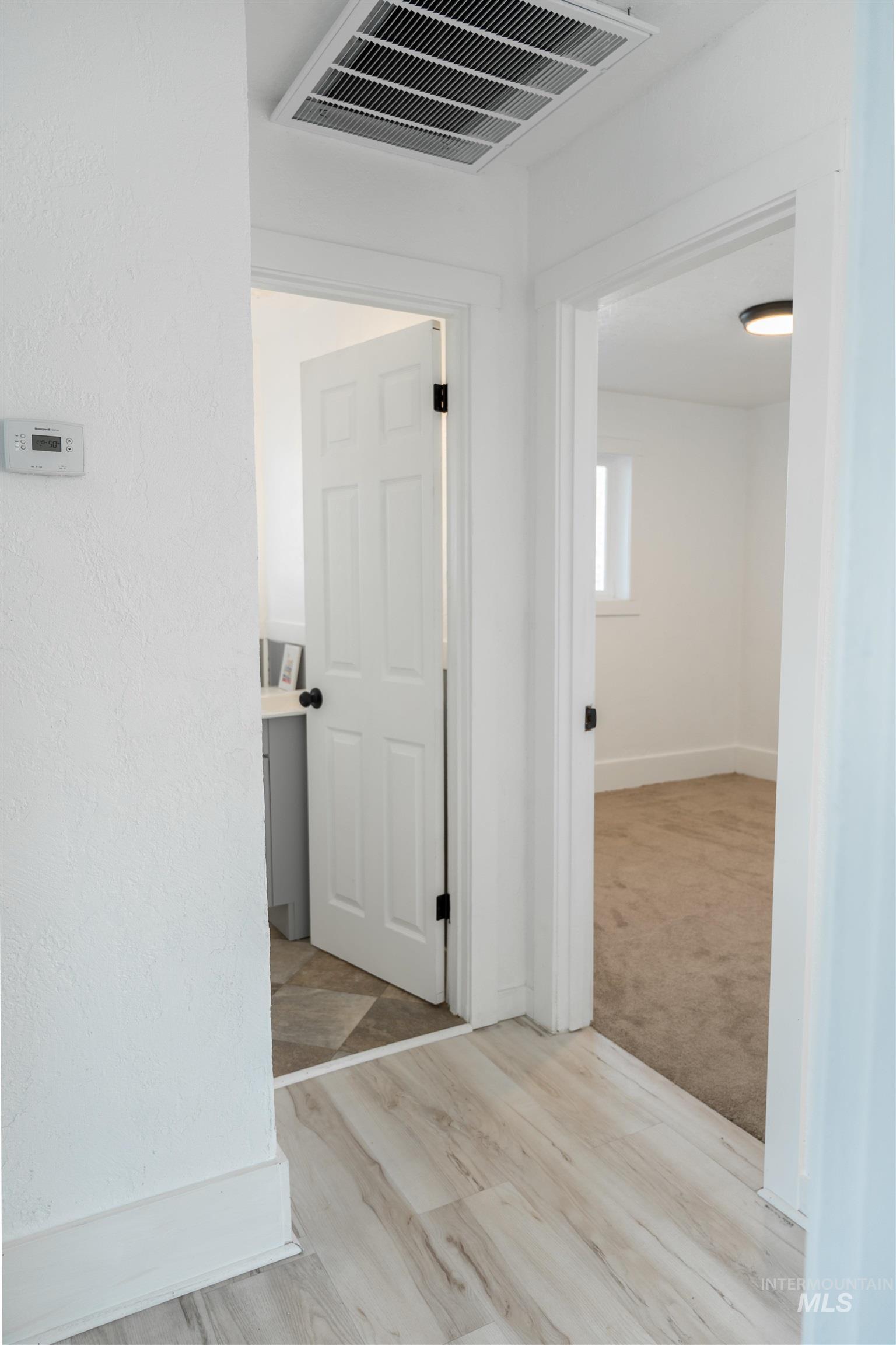 385/383 Bass St., Ontario, Oregon 97914-0000, 2 Bedrooms, 2 Bathrooms, Residential Income For Sale, Price $334,999, 98977286