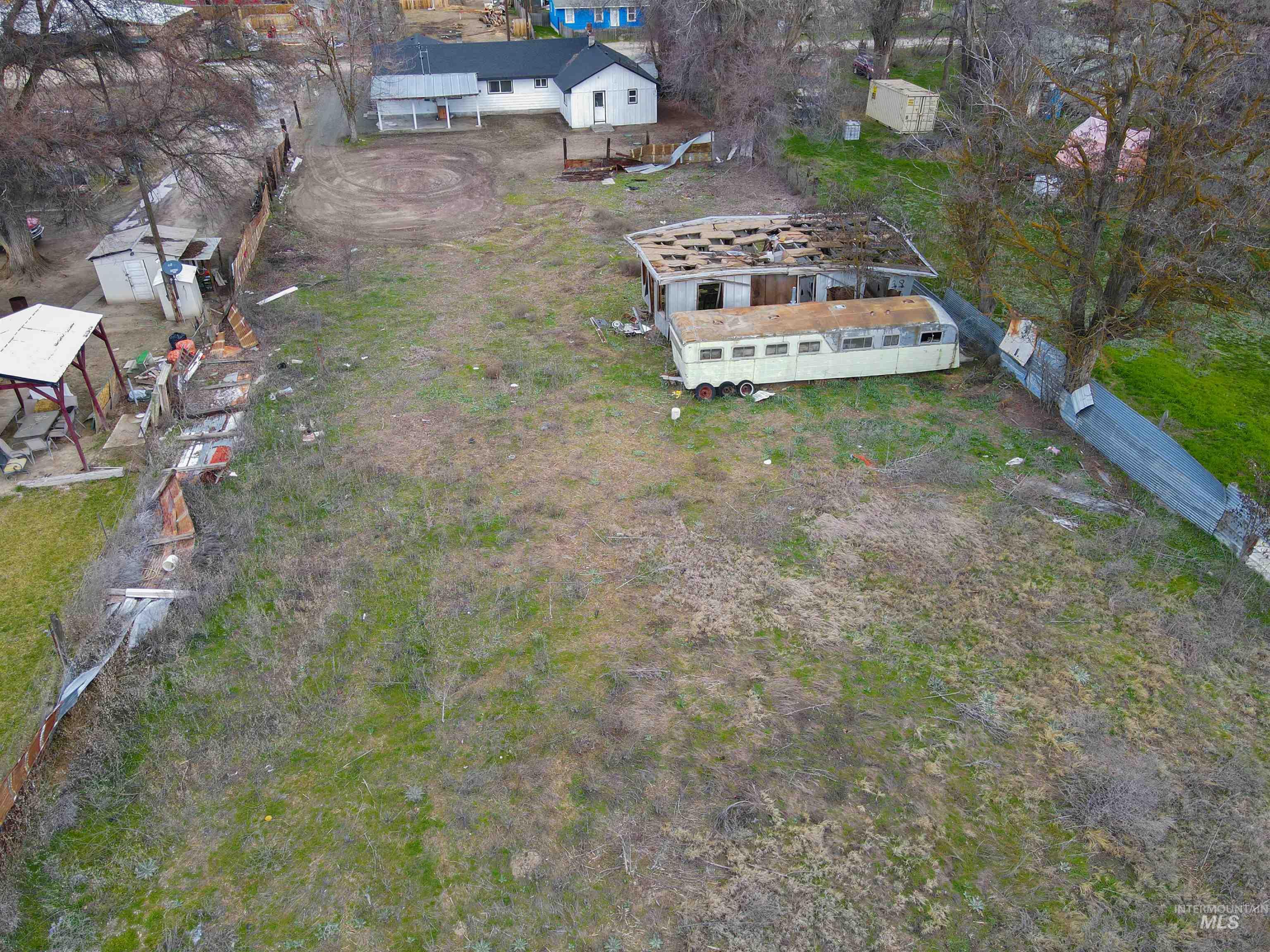 385/383 Bass St., Ontario, Oregon 97914-0000, 2 Bedrooms, 2 Bathrooms, Residential Income For Sale, Price $334,999, 98977286