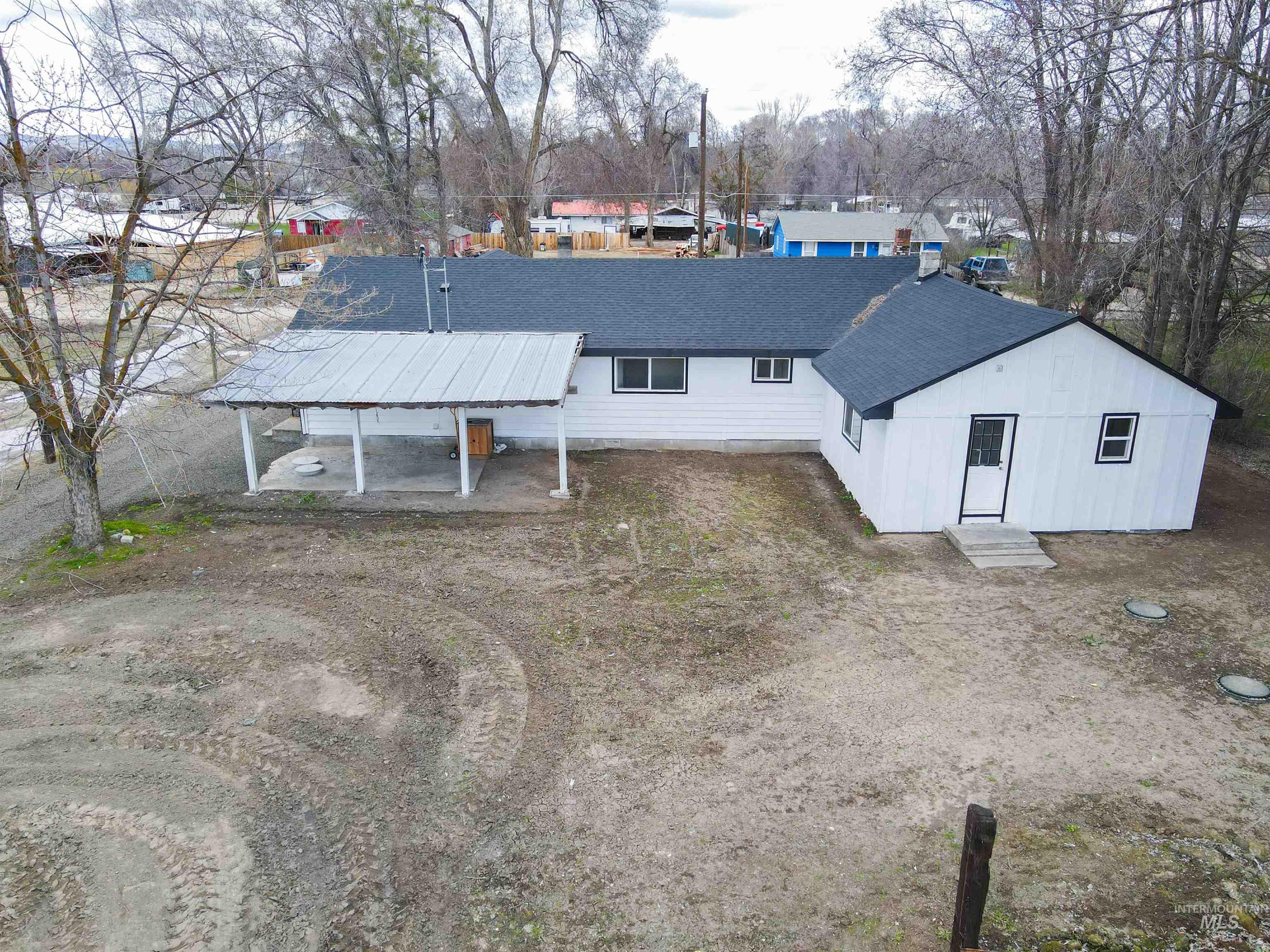 385/383 Bass St., Ontario, Oregon 97914-0000, 2 Bedrooms, 2 Bathrooms, Residential Income For Sale, Price $334,999, 98977286