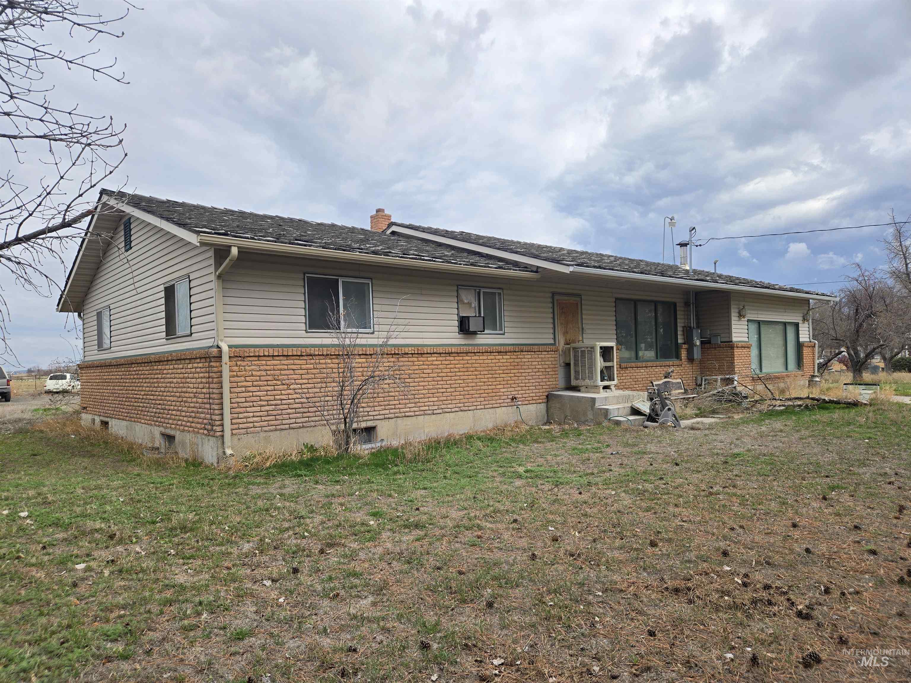 3636 N 3200 E, Twin Falls, Idaho 83301, 3 Bedrooms, 2 Bathrooms, Residential For Sale, Price $345,000, 98977287