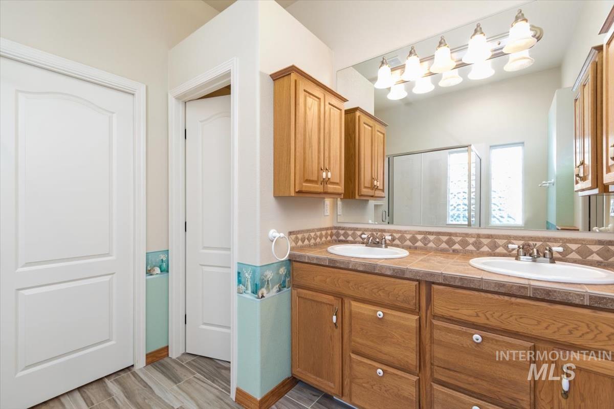 3663 N Elsinore Way, Meridian, Idaho 83646, 3 Bedrooms, 2.5 Bathrooms, Residential For Sale, Price $570,000, 98977289