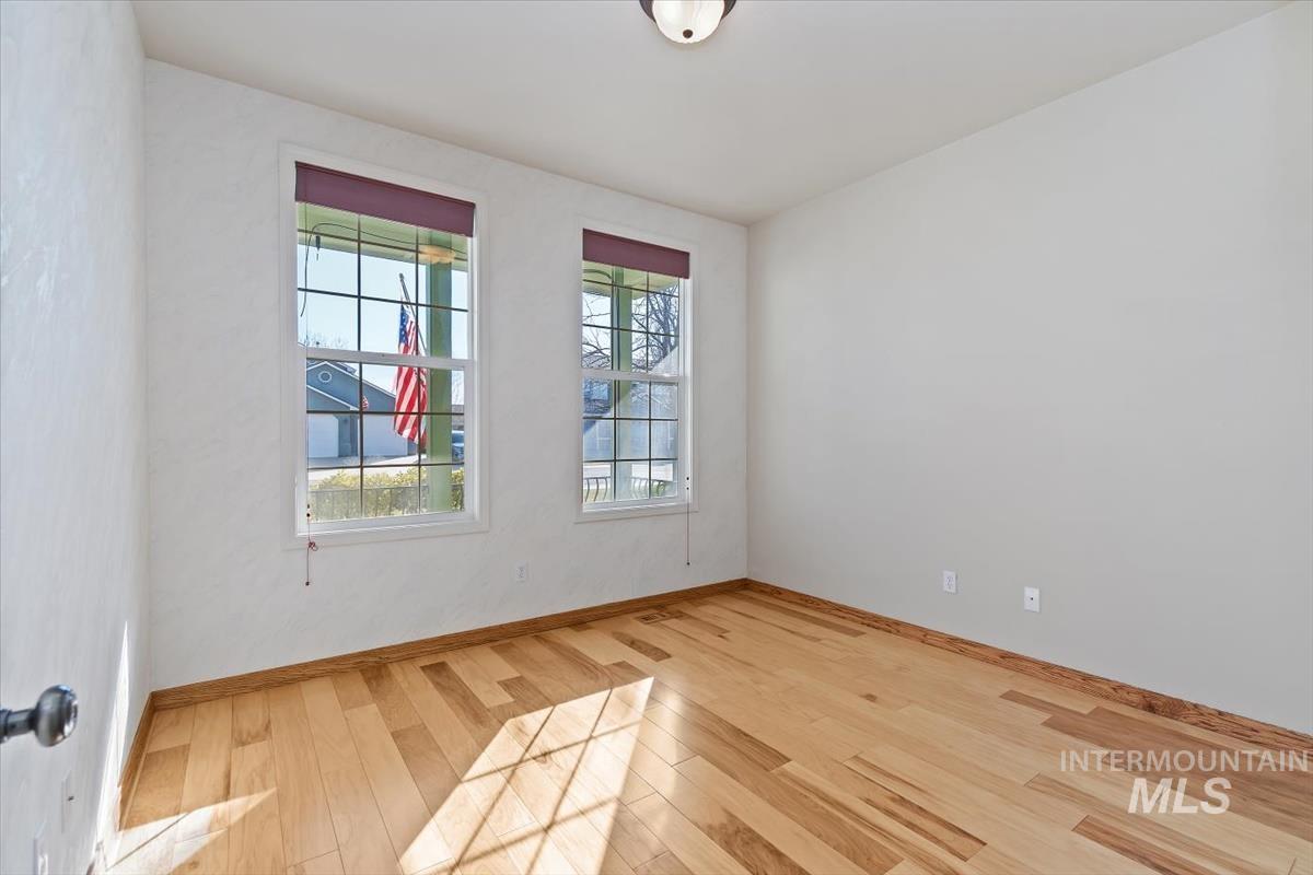 3663 N Elsinore Way, Meridian, Idaho 83646, 3 Bedrooms, 2.5 Bathrooms, Residential For Sale, Price $570,000, 98977289