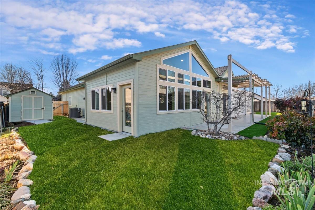 3663 N Elsinore Way, Meridian, Idaho 83646, 3 Bedrooms, 2.5 Bathrooms, Residential For Sale, Price $570,000, 98977289