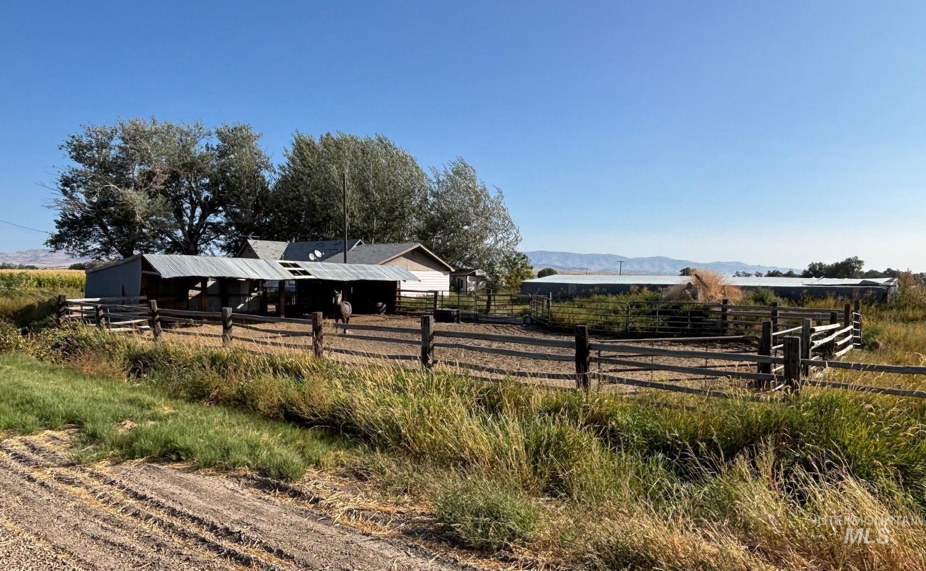 855 SE Yuba St, Mountain Home, Idaho 83647, 3 Bedrooms, 1 Bathroom, Residential For Sale, Price $210,000, 98977292