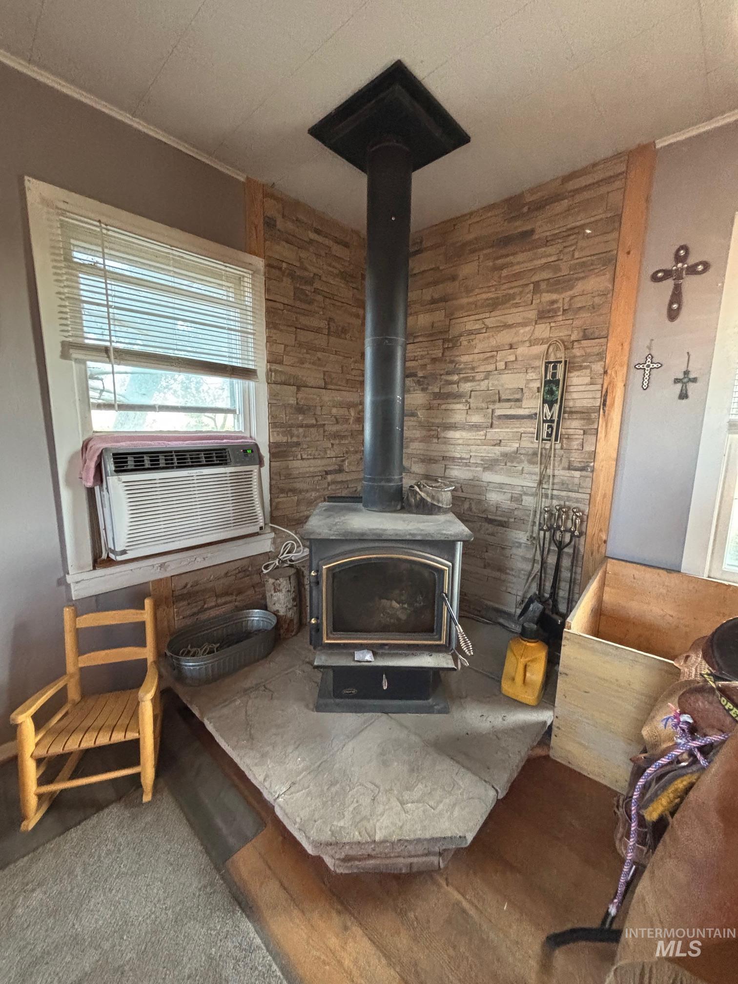 855 SE Yuba St, Mountain Home, Idaho 83647, 3 Bedrooms, 1 Bathroom, Residential For Sale, Price $210,000, 98977292