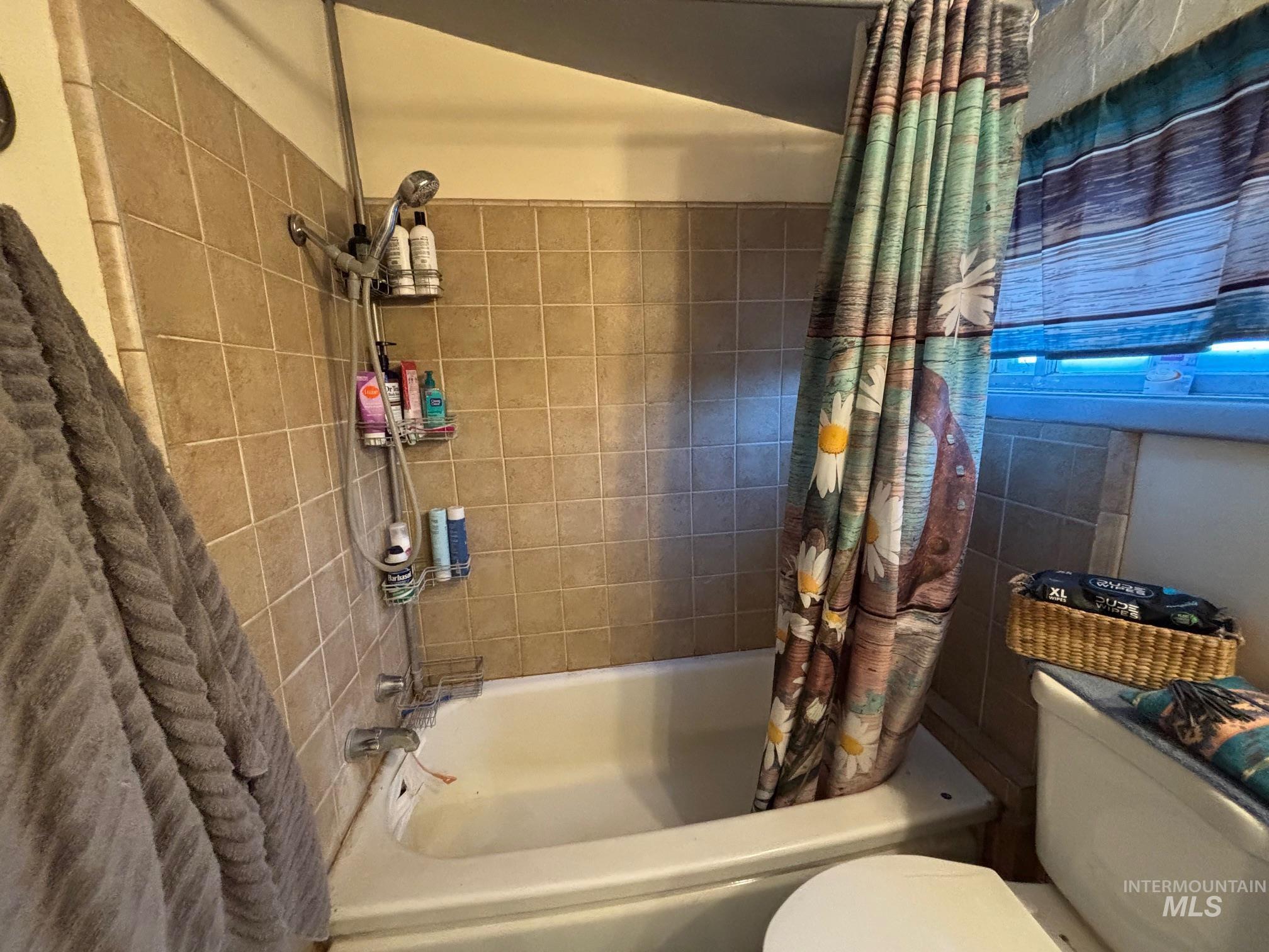 855 SE Yuba St, Mountain Home, Idaho 83647, 3 Bedrooms, 1 Bathroom, Residential For Sale, Price $210,000, 98977292