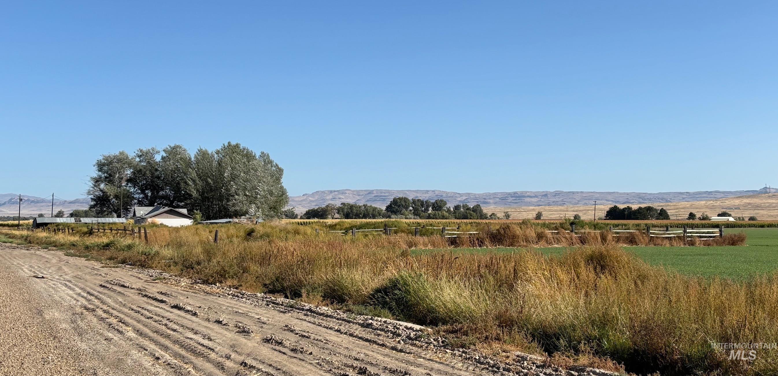 855 SE Yuba St, Mountain Home, Idaho 83647, 3 Bedrooms, 1 Bathroom, Residential For Sale, Price $210,000, 98977292