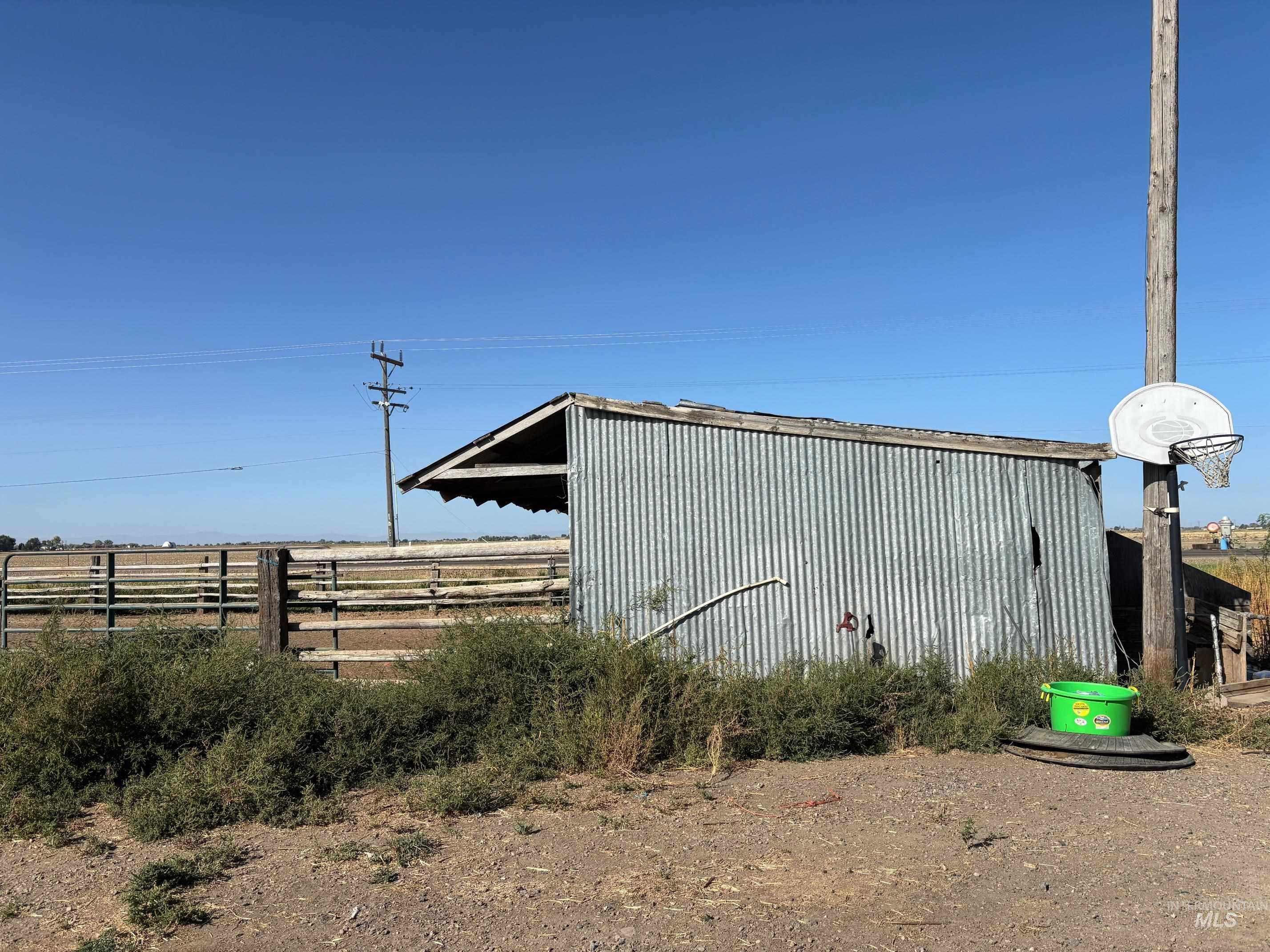 855 SE Yuba St, Mountain Home, Idaho 83647, 3 Bedrooms, 1 Bathroom, Residential For Sale, Price $210,000, 98977292