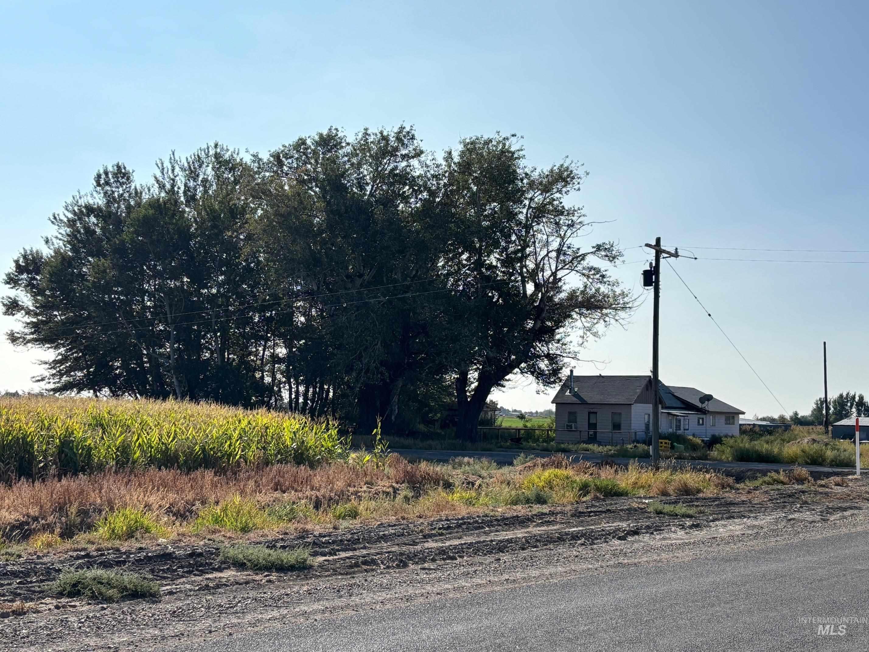 855 SE Yuba St, Mountain Home, Idaho 83647, 3 Bedrooms, 1 Bathroom, Residential For Sale, Price $210,000, 98977292