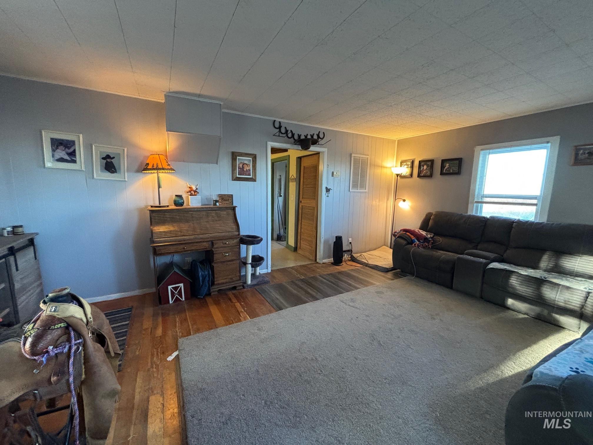 855 SE Yuba St, Mountain Home, Idaho 83647, 3 Bedrooms, 1 Bathroom, Residential For Sale, Price $210,000, 98977292