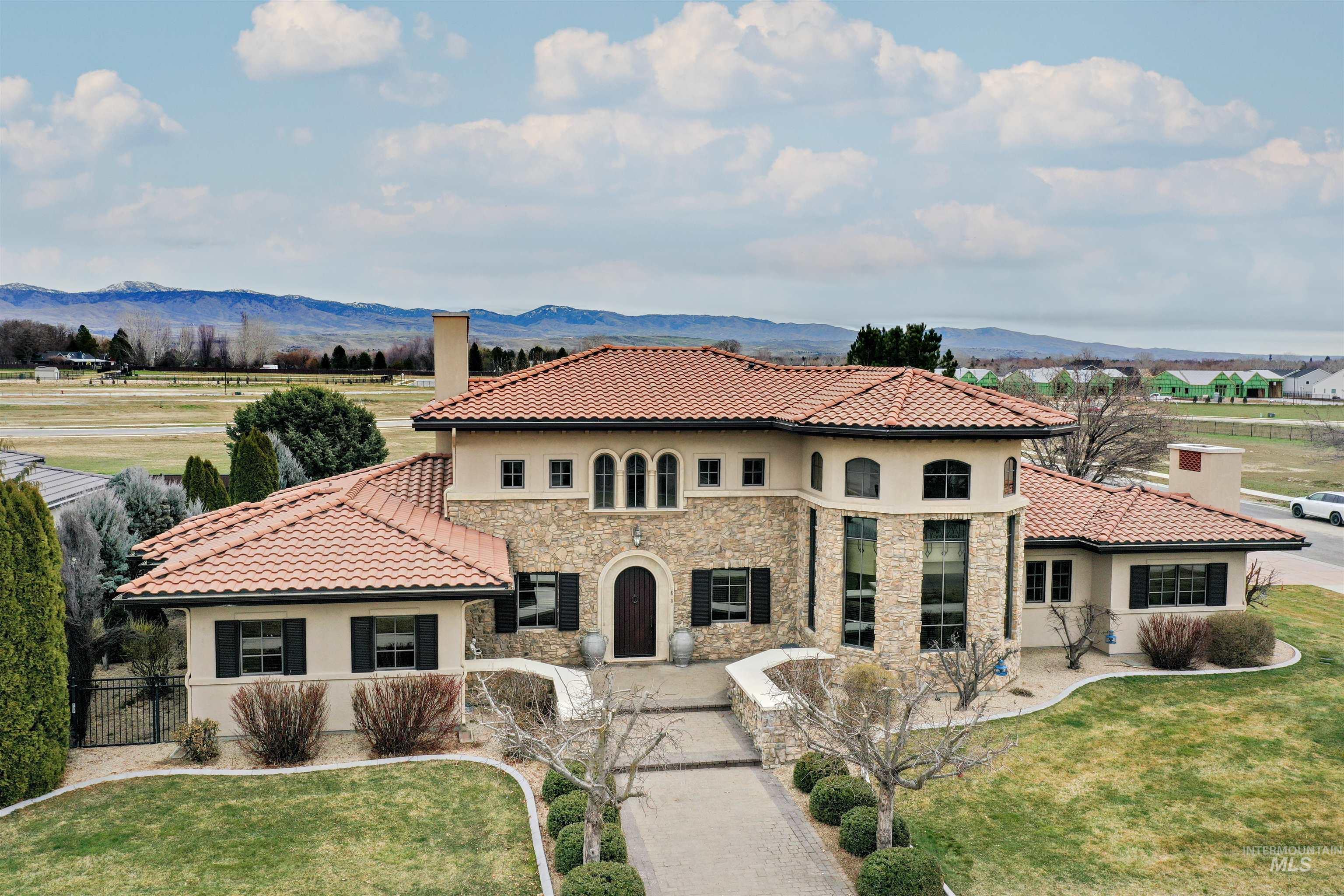 1810 N Valle Bello Way, Eagle, Idaho 83616, 4 Bedrooms, 4.5 Bathrooms, Residential For Sale, Price $1,850,000, 98977294