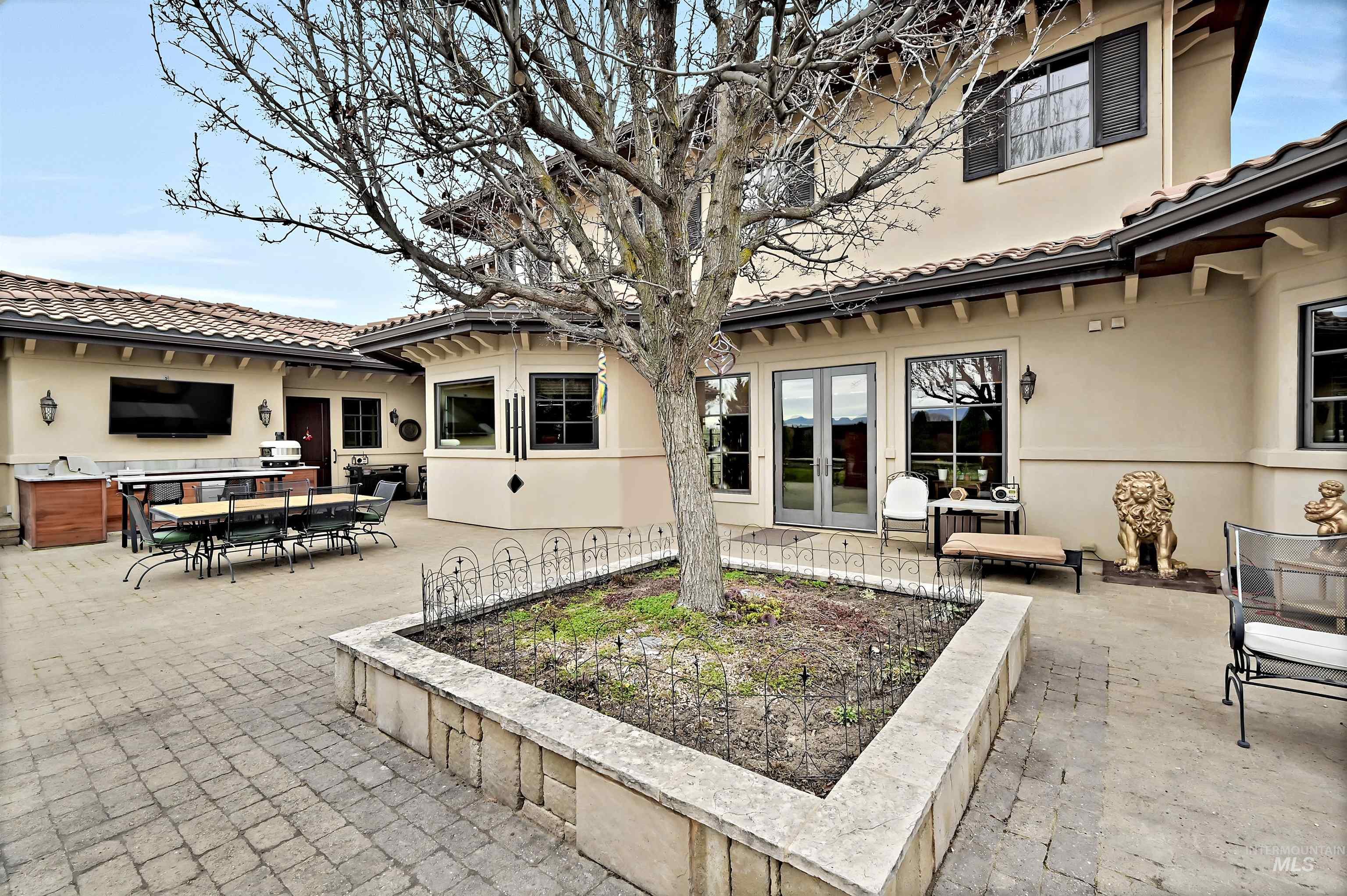 1810 N Valle Bello Way, Eagle, Idaho 83616, 4 Bedrooms, 4.5 Bathrooms, Residential For Sale, Price $1,598,000, 98977294
