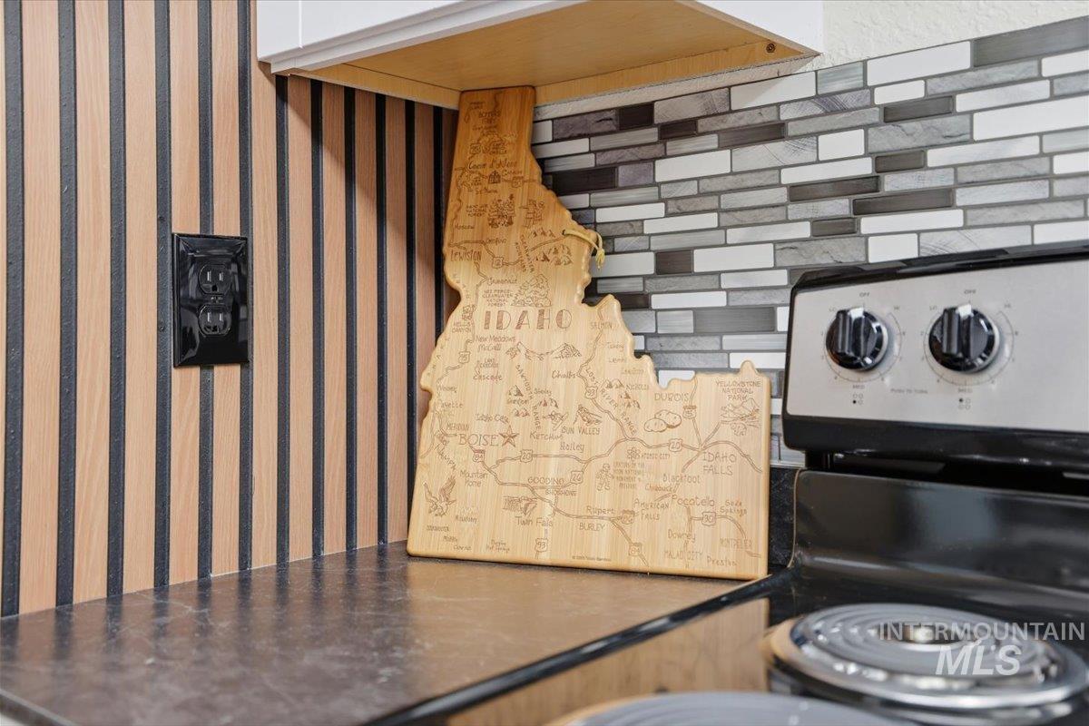 6926 W Colehaven Ln, Boise, Idaho 83704, 2 Bedrooms, 1 Bathroom, Residential For Sale, Price $275,000, 98977298