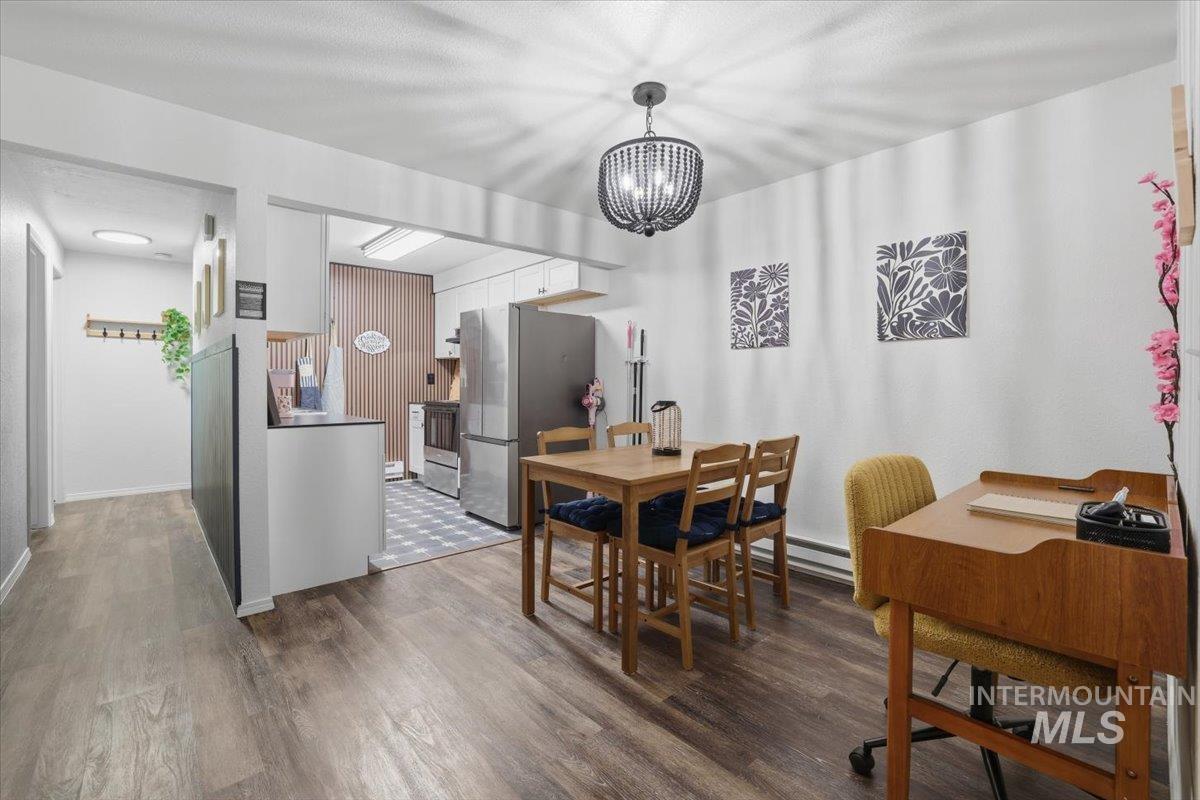 6926 W Colehaven Ln, Boise, Idaho 83704, 2 Bedrooms, 1 Bathroom, Residential For Sale, Price $275,000, 98977298