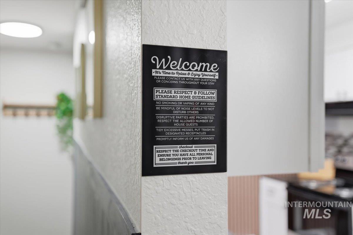 6926 W Colehaven Ln, Boise, Idaho 83704, 2 Bedrooms, 1 Bathroom, Residential For Sale, Price $275,000, 98977298