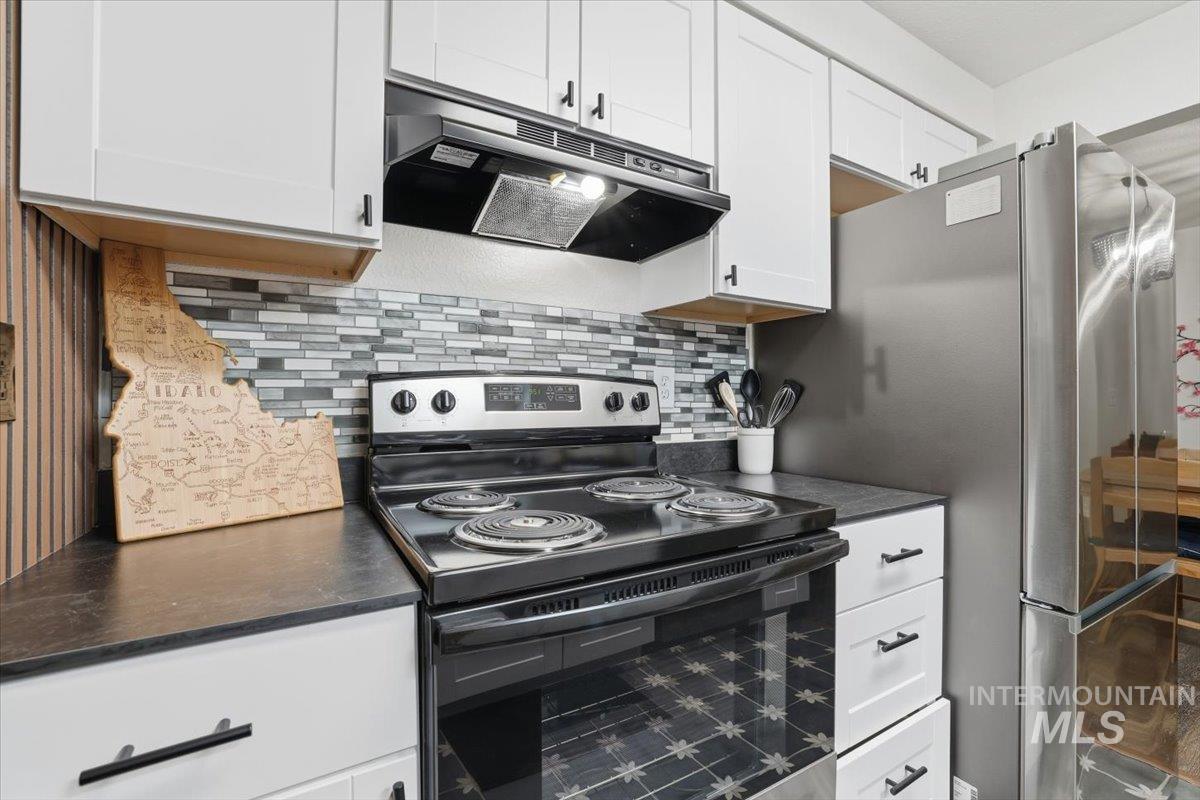 6926 W Colehaven Ln, Boise, Idaho 83704, 2 Bedrooms, 1 Bathroom, Residential For Sale, Price $275,000, 98977298