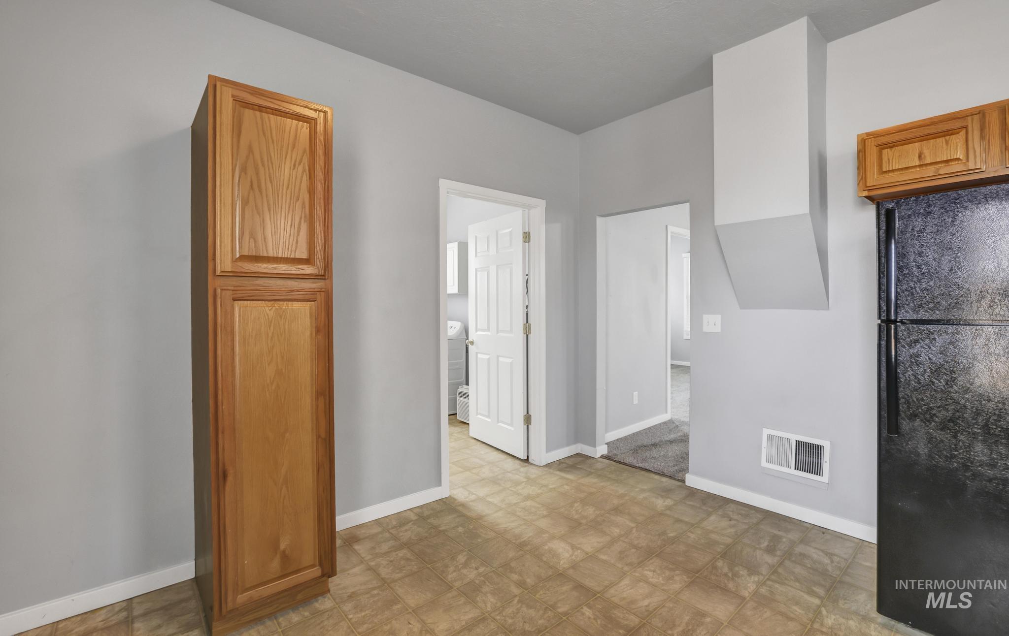 332 4th Ave W, Twin Falls, Idaho 83301, 1 Bedroom, 1 Bathroom, Residential For Sale, Price $229,900,MLS 98977305