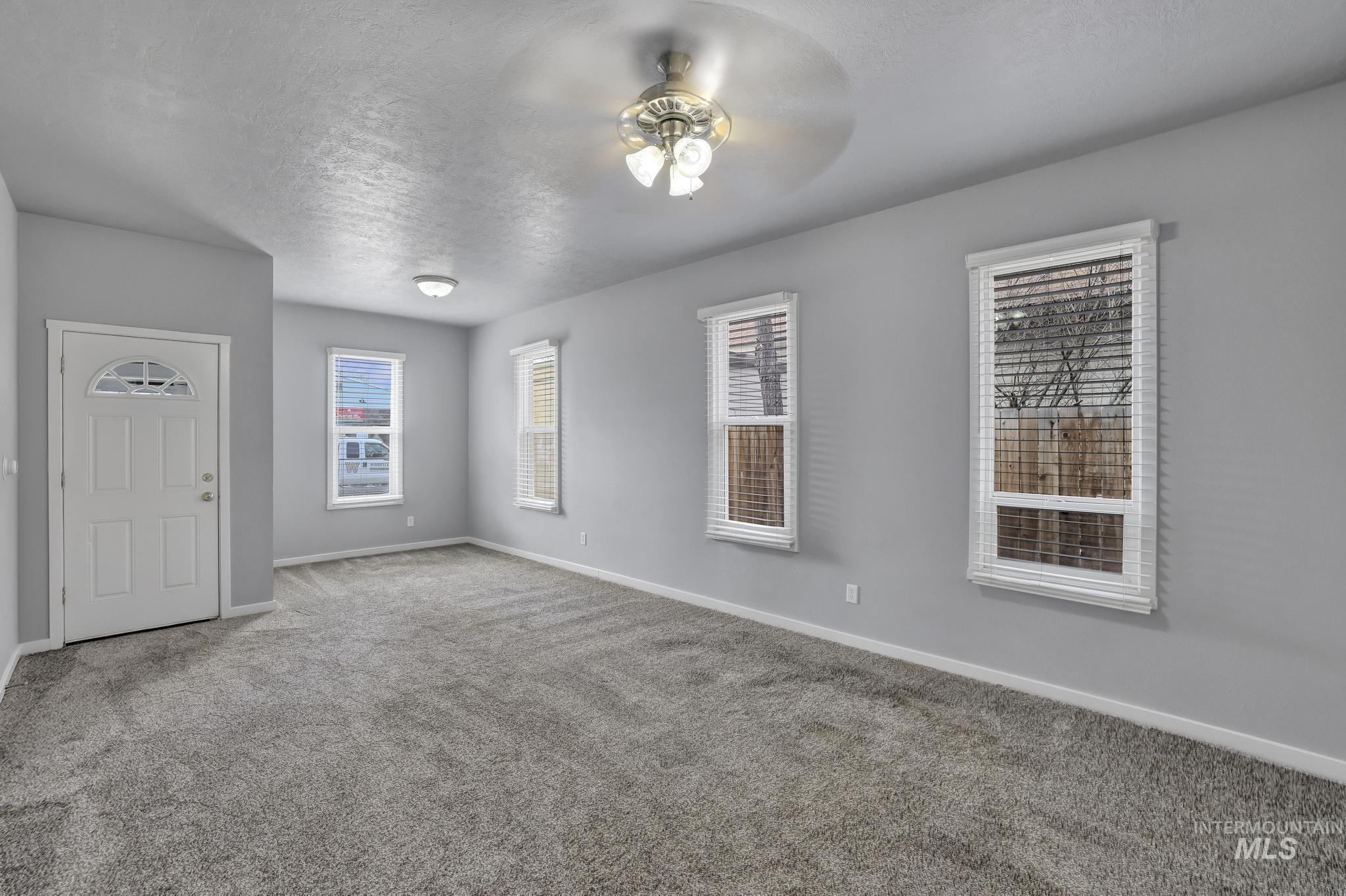 332 4th Ave W, Twin Falls, Idaho 83301, 1 Bedroom, 1 Bathroom, Residential For Sale, Price $229,900,MLS 98977305