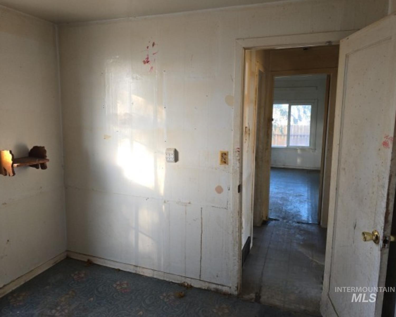 620 S Fillmore St, Jerome, Idaho 83338, 2 Bedrooms, 1 Bathroom, Residential For Sale, Price $160,000,MLS 98977306