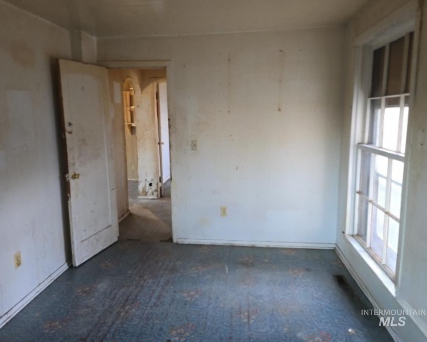 620 S Fillmore St, Jerome, Idaho 83338, 2 Bedrooms, 1 Bathroom, Residential For Sale, Price $160,000,MLS 98977306