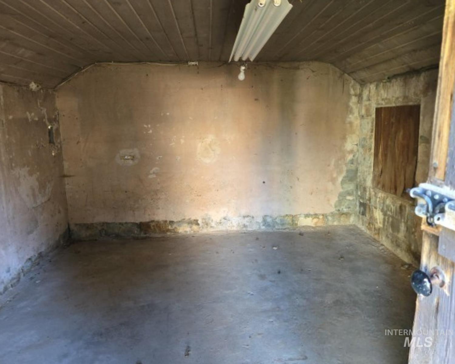 620 S Fillmore St, Jerome, Idaho 83338, 2 Bedrooms, 1 Bathroom, Residential For Sale, Price $160,000,MLS 98977306