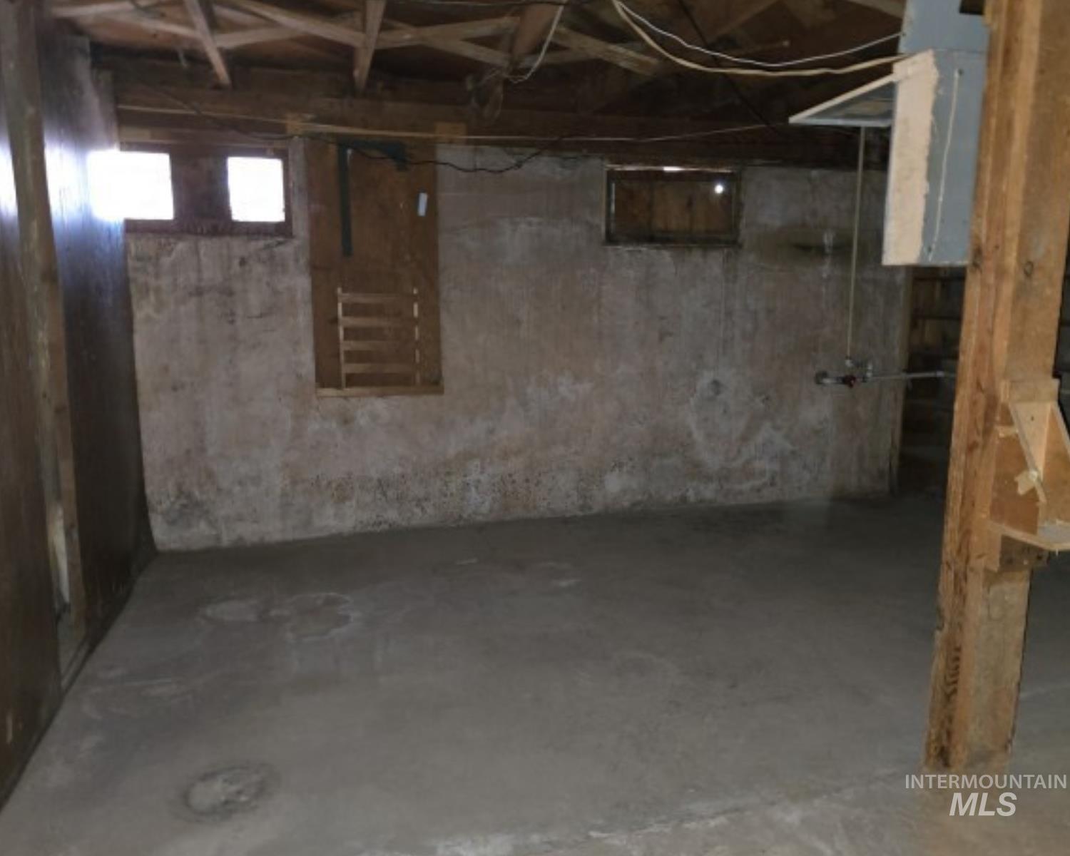 620 S Fillmore St, Jerome, Idaho 83338, 2 Bedrooms, 1 Bathroom, Residential For Sale, Price $160,000,MLS 98977306