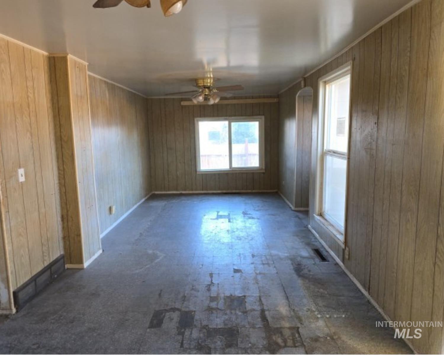 620 S Fillmore St, Jerome, Idaho 83338, 2 Bedrooms, 1 Bathroom, Residential For Sale, Price $160,000,MLS 98977306