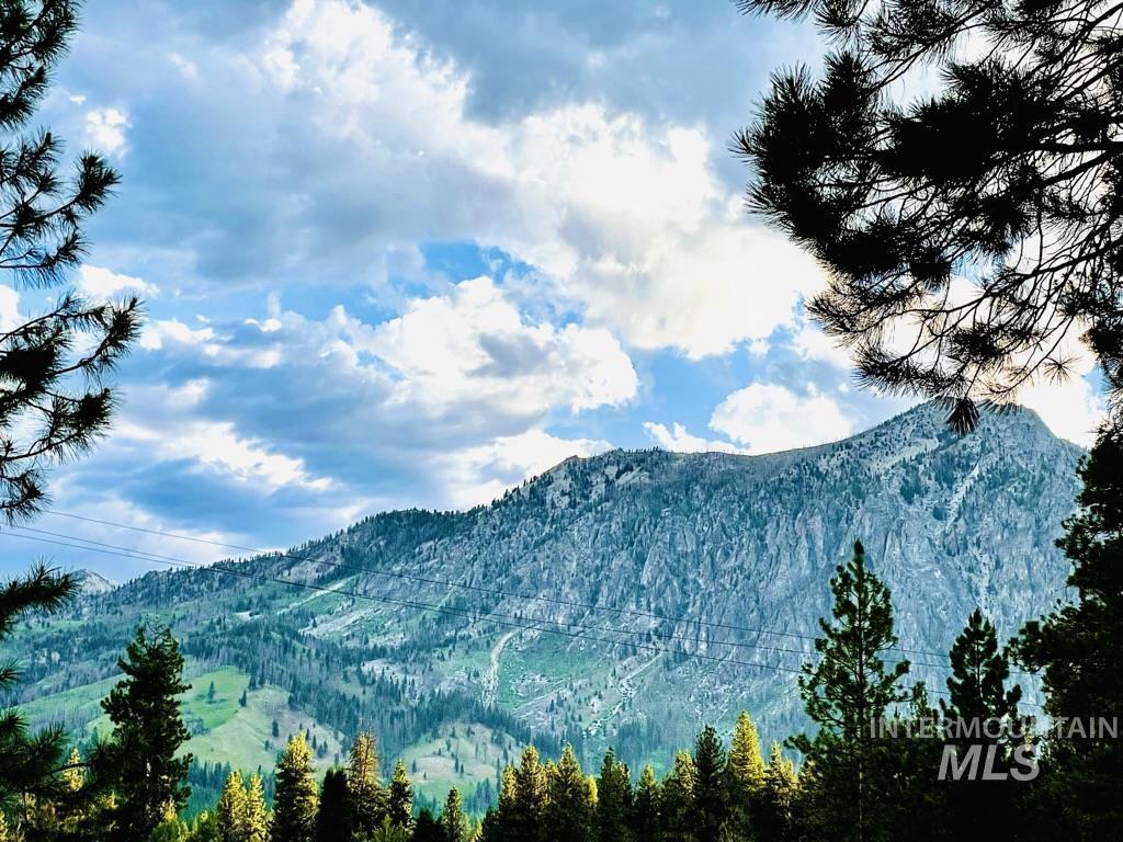 43 Coffin Rd, Boise, Idaho 83716, 1 Bedroom, Residential For Sale, Price $225,000,MLS 98977315