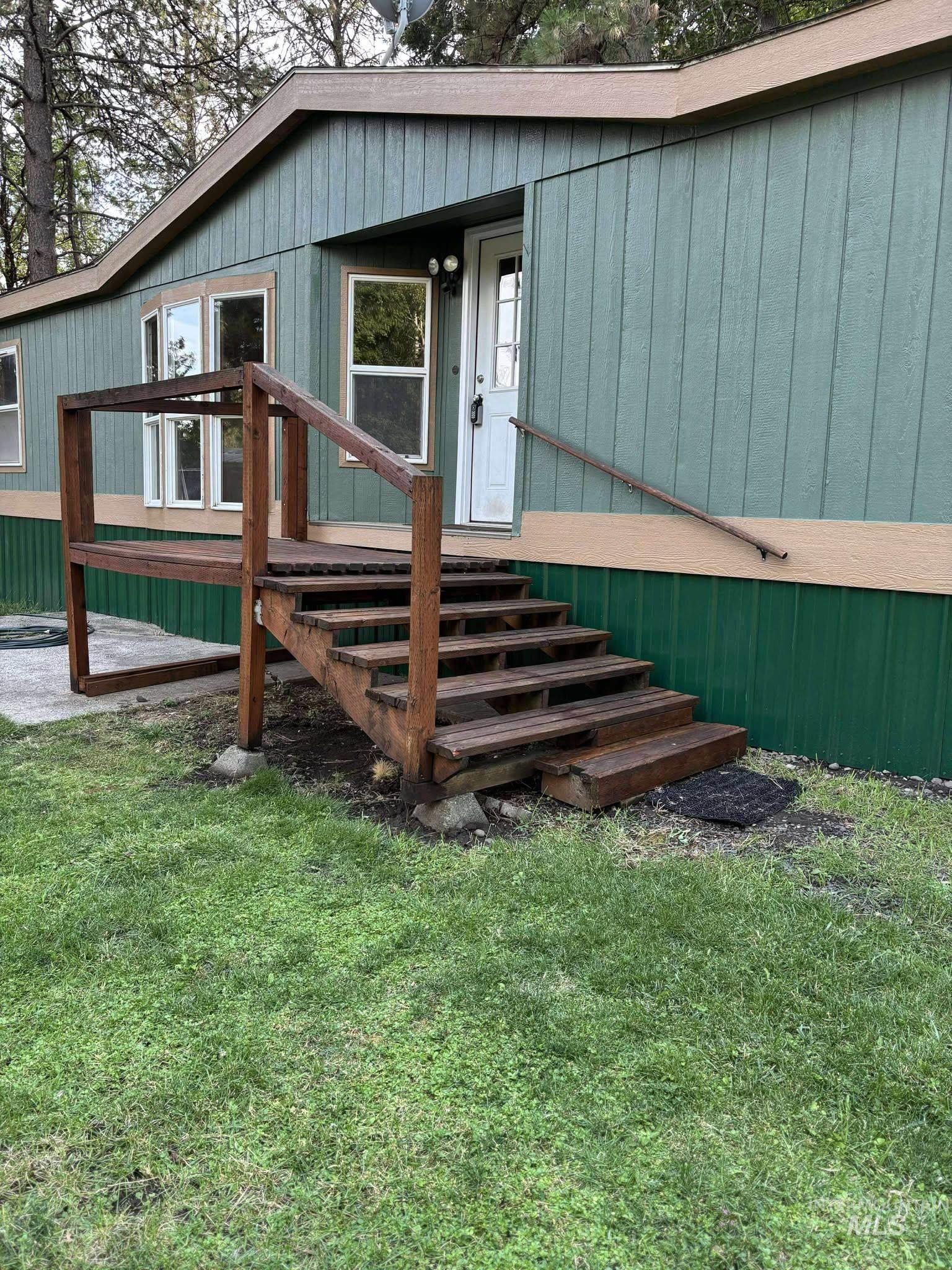 174 Elmwood Loop, Lenore, Idaho 83544, 3 Bedrooms, 2 Bathrooms, Residential For Sale, Price $127,000, 98977325