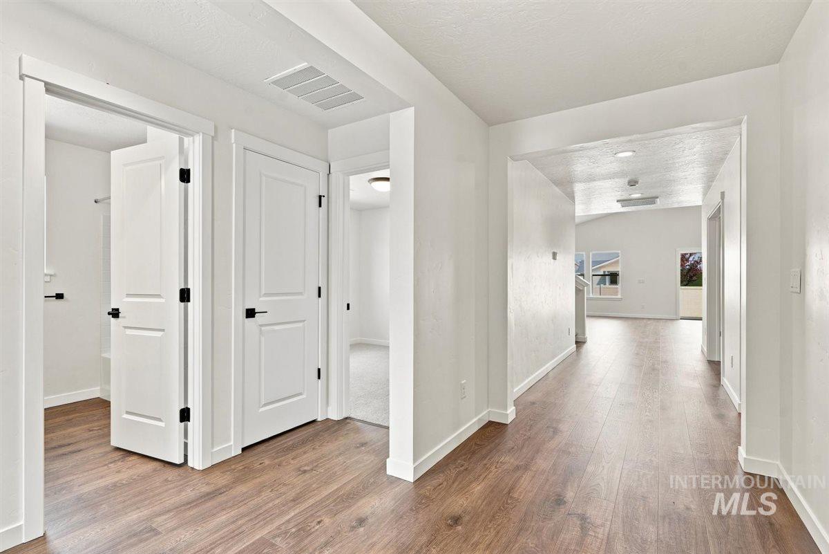 7728 E Westing House St, Nampa, Idaho 83687, 3 Bedrooms, 2.5 Bathrooms, Residential For Sale, Price $529,990, 98977326