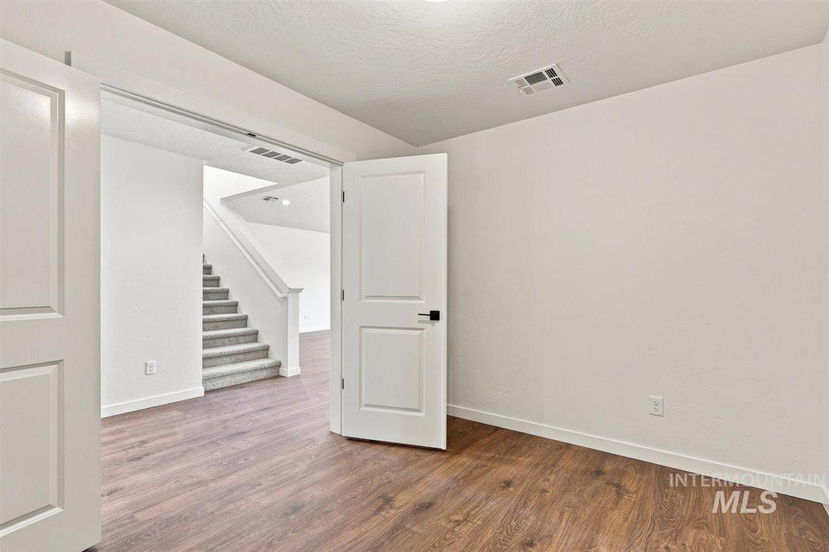 7728 E Westing House St, Nampa, Idaho 83687, 3 Bedrooms, 2.5 Bathrooms, Residential For Sale, Price $529,990, 98977326