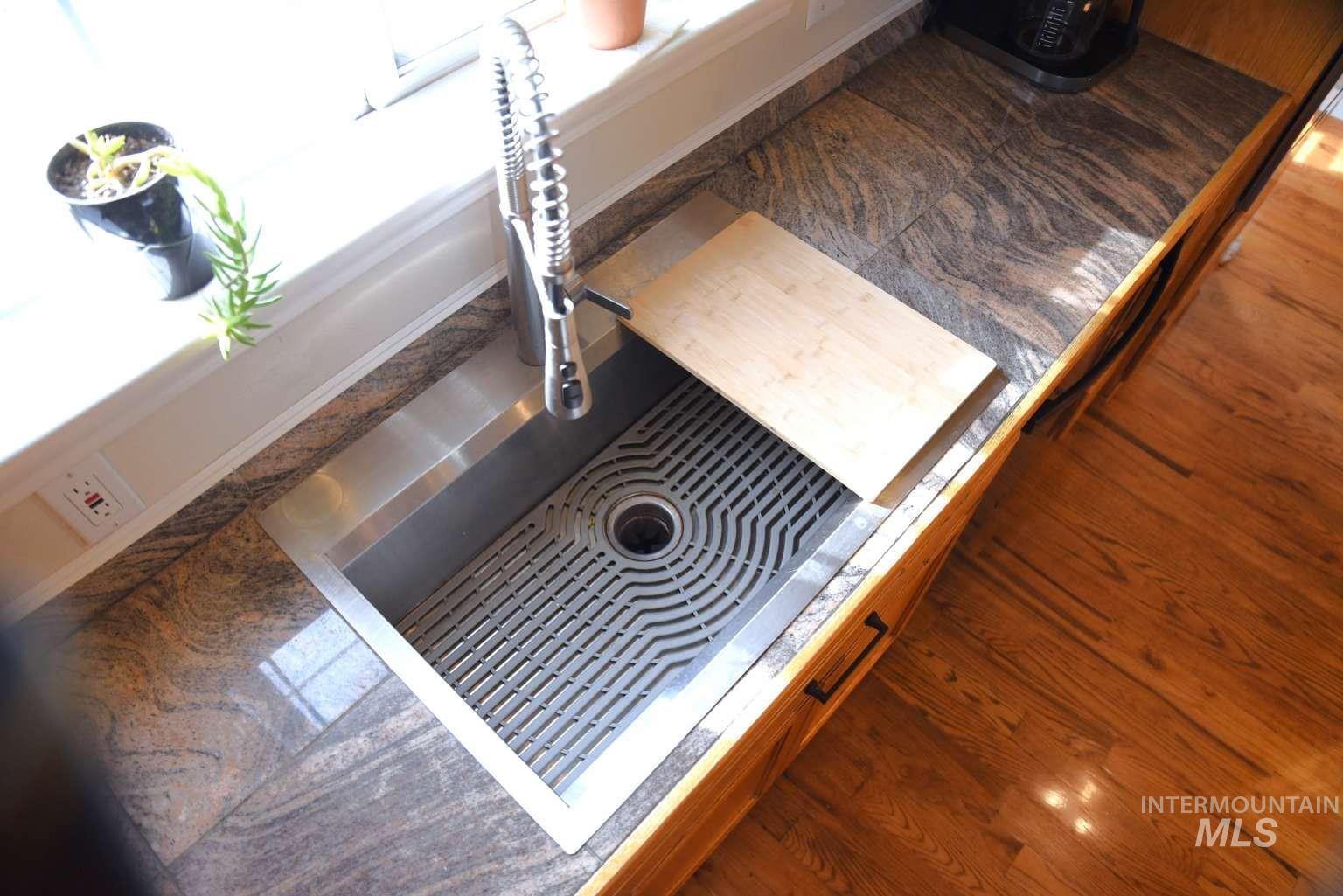 1065 Loafer Lane, Weiser, Idaho 83672, 4 Bedrooms, 2.5 Bathrooms, Residential For Sale, Price $585,000, 98977338