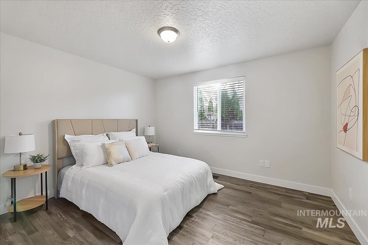 1211 W Hawaii Ave, Nampa, Idaho 83686, 3 Bedrooms, 2 Bathrooms, Residential For Sale, Price $369,900, 98977339