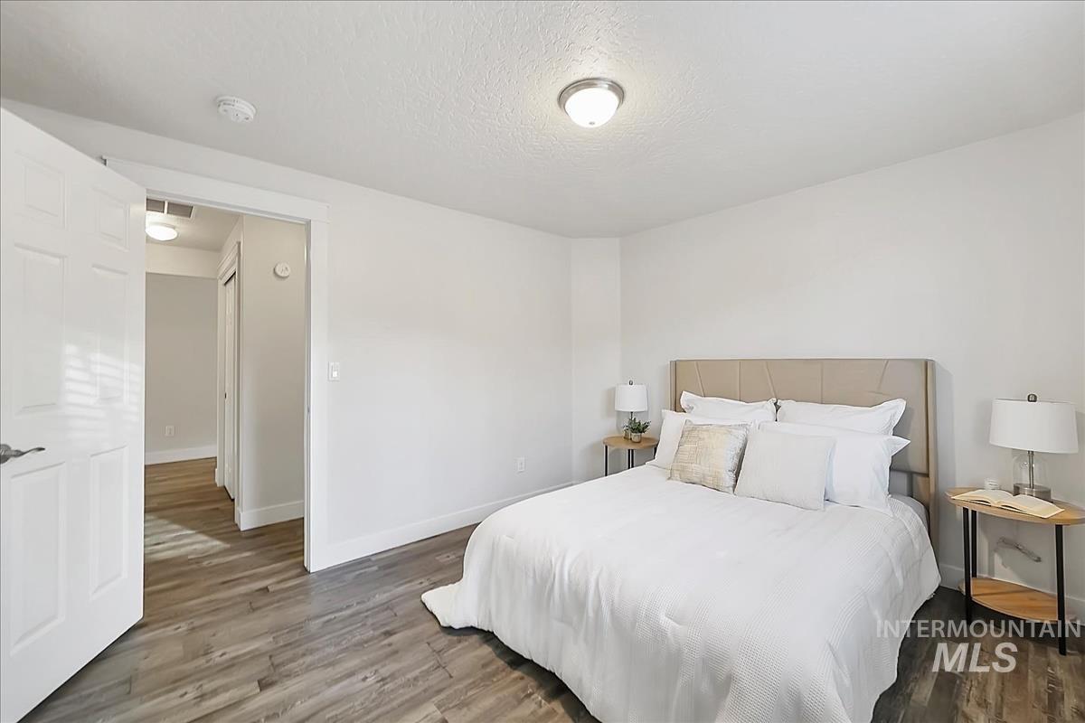 1211 W Hawaii Ave, Nampa, Idaho 83686, 3 Bedrooms, 2 Bathrooms, Residential For Sale, Price $369,900, 98977339