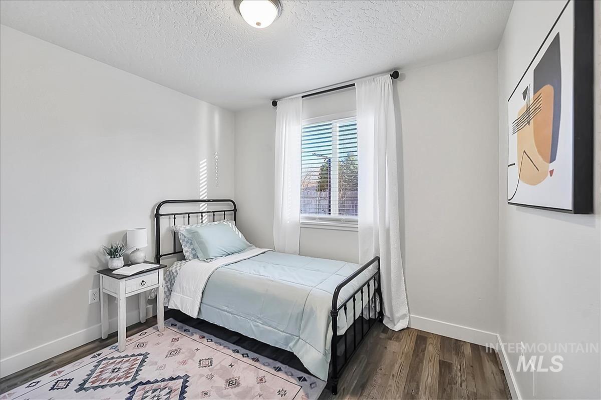 1211 W Hawaii Ave, Nampa, Idaho 83686, 3 Bedrooms, 2 Bathrooms, Residential For Sale, Price $369,900, 98977339