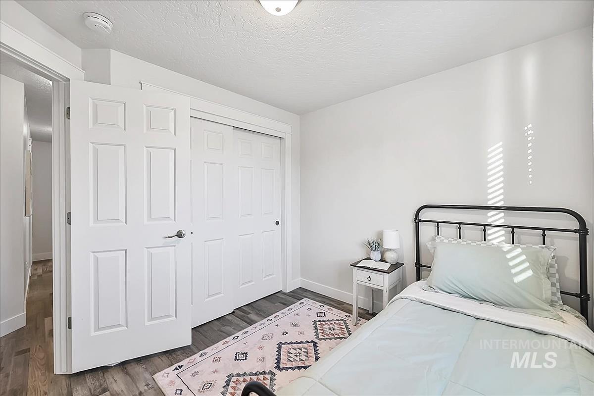 1211 W Hawaii Ave, Nampa, Idaho 83686, 3 Bedrooms, 2 Bathrooms, Residential For Sale, Price $369,900, 98977339