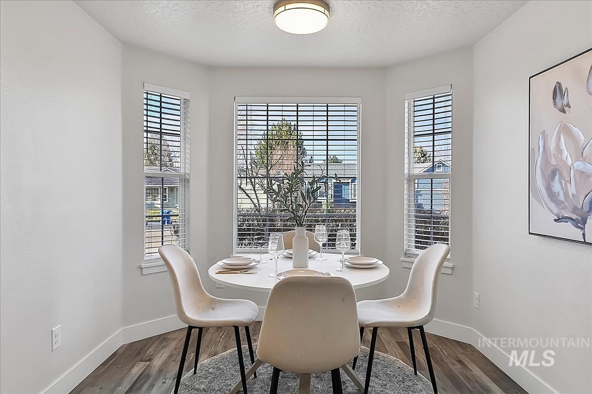 1211 W Hawaii Ave, Nampa, Idaho 83686, 3 Bedrooms, 2 Bathrooms, Residential For Sale, Price $369,900, 98977339