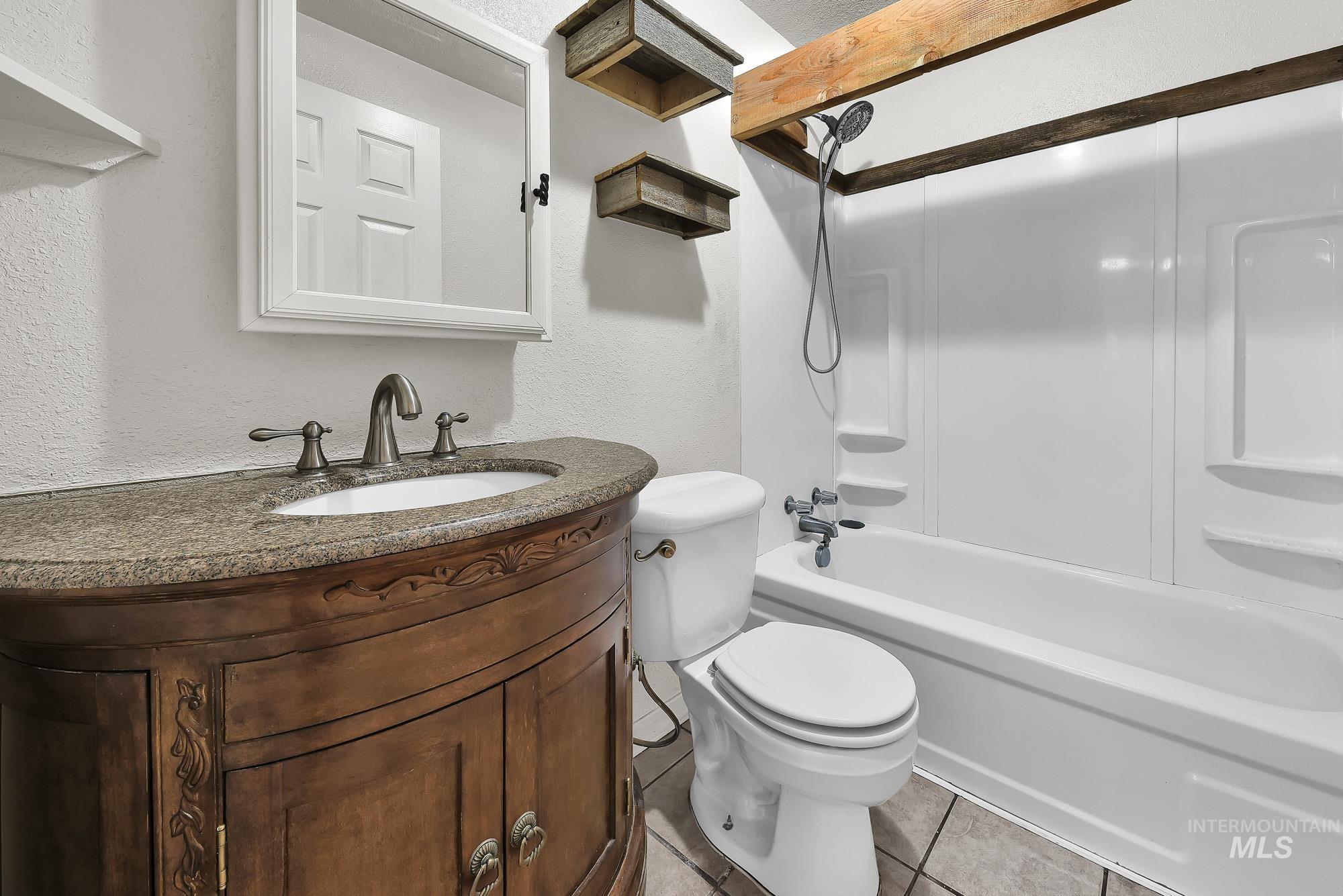 816 S Wardwell Ave, Emmett, Idaho 83617, 5 Bedrooms, 2 Bathrooms, Residential For Sale, Price $349,900,MLS 98977342