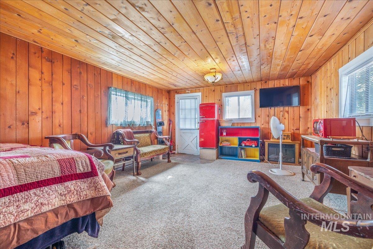 2525 S Johns Avenue, Emmett, Idaho 83617, 3 Bedrooms, 2 Bathrooms, Residential For Sale, Price $660,000, 98977343