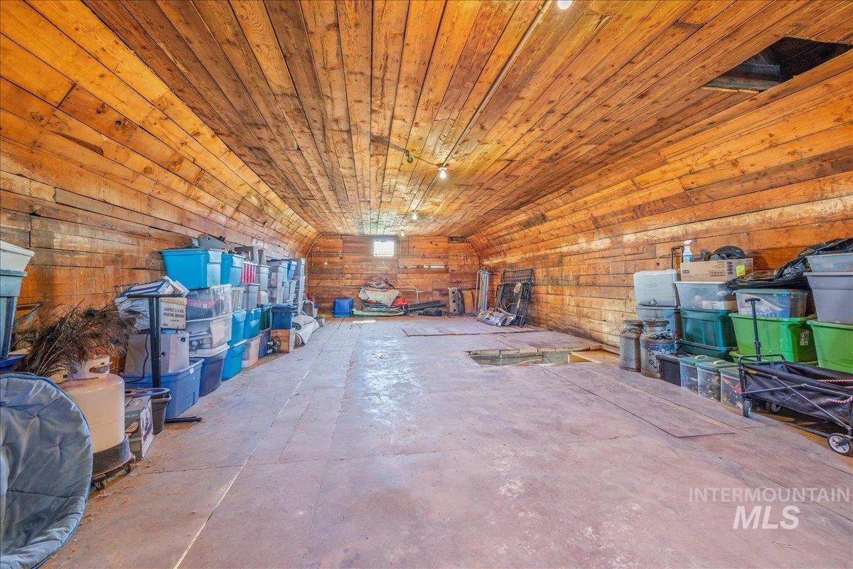 2525 S Johns Avenue, Emmett, Idaho 83617, 3 Bedrooms, 2 Bathrooms, Residential For Sale, Price $660,000, 98977343