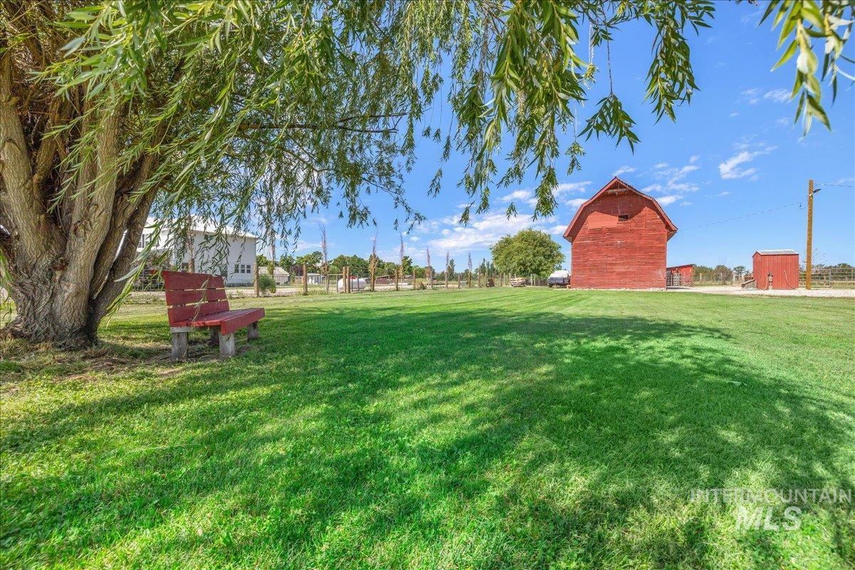 2525 S Johns Avenue, Emmett, Idaho 83617, 3 Bedrooms, 2 Bathrooms, Residential For Sale, Price $660,000, 98977343